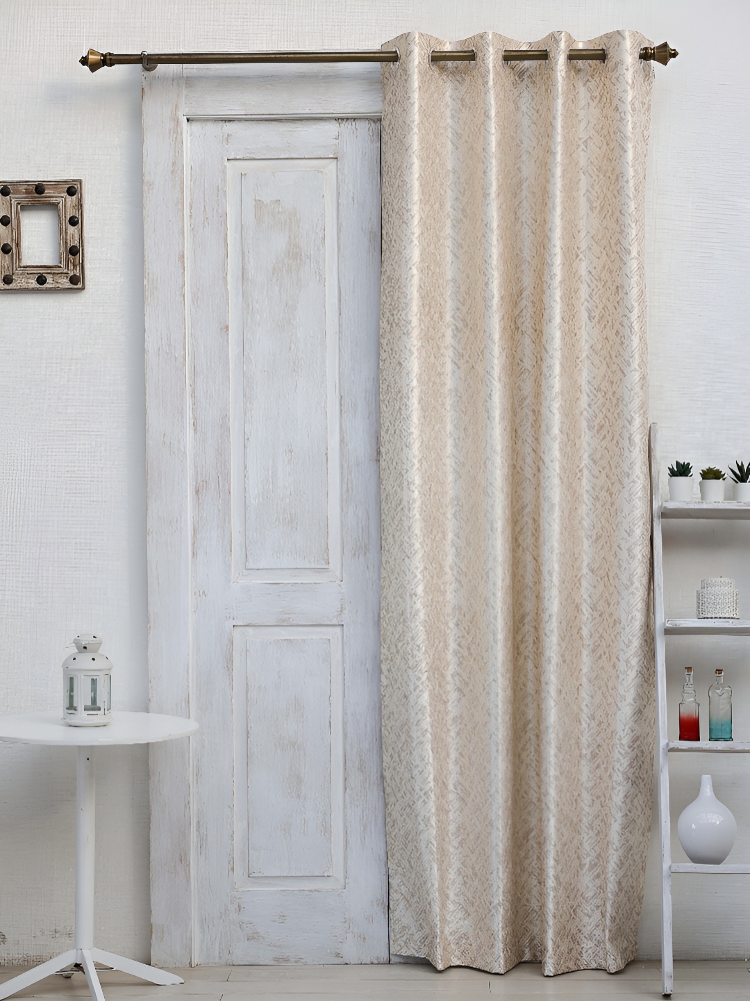 

Ariana Chippy Off White & Grey Geometric Room Darkening Door Curtain