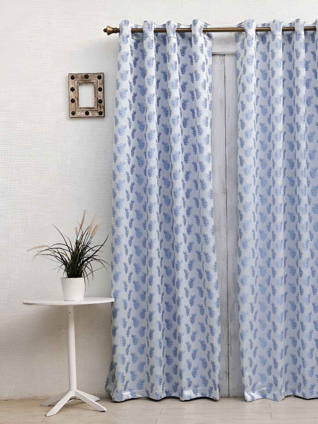 

Ariana Blue & White Floral Room Darkening Long Door Curtain