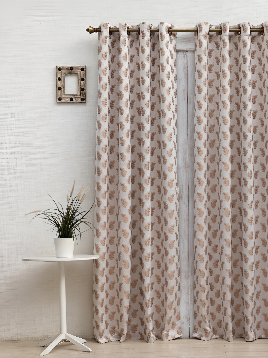 

Ariana Beige & White Floral Jacquard Room Darkening Door Curtain