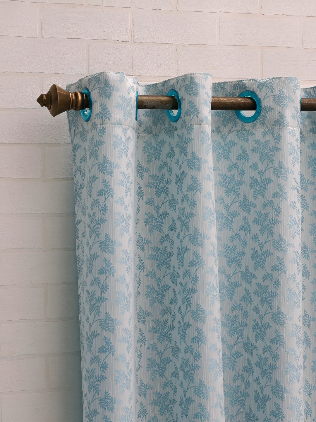 

Ariana Blue & White Floral Room Darkening Window Curtain
