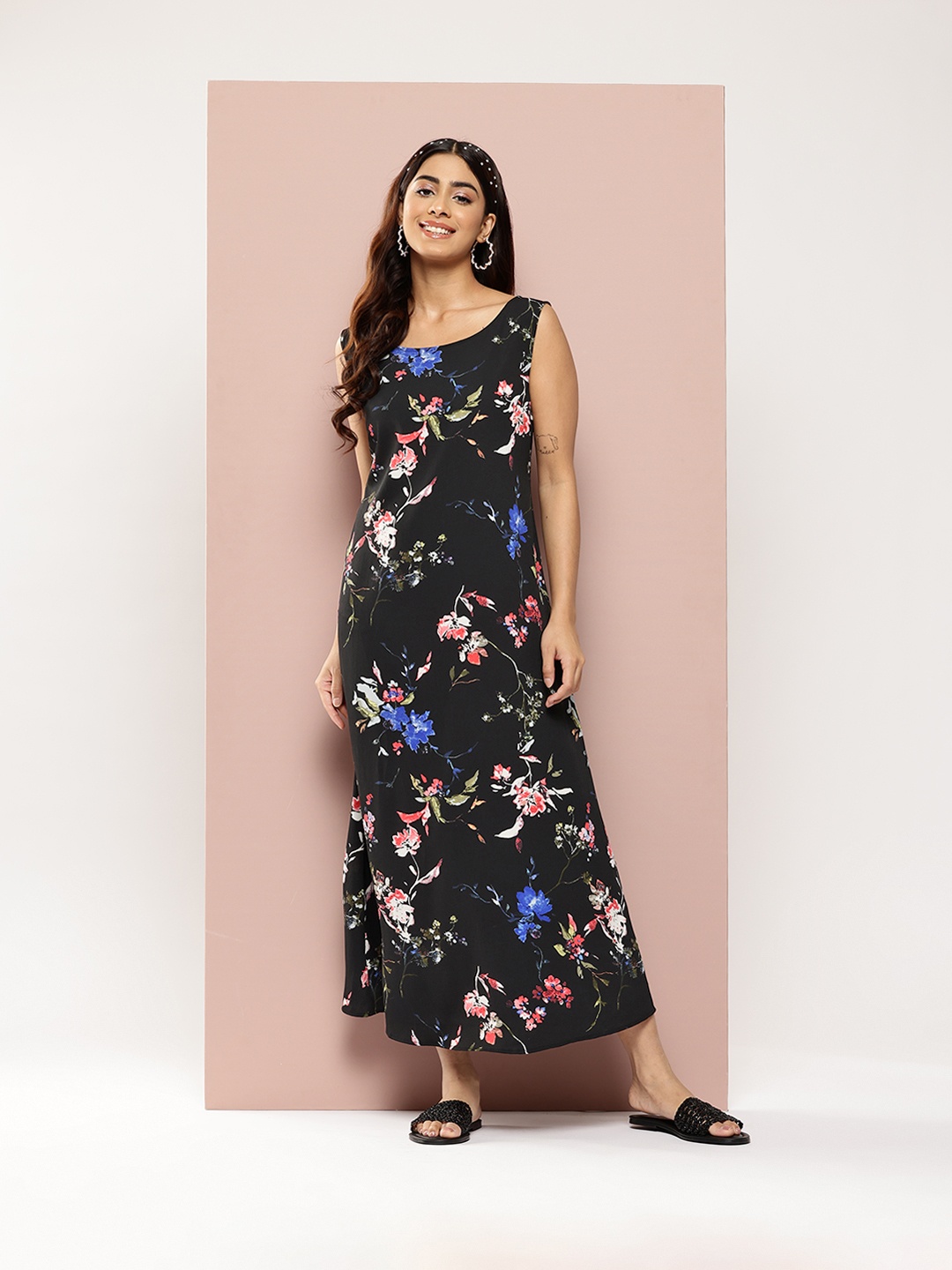 

Qurvii Floral Print A-Line Maxi Dress, Black