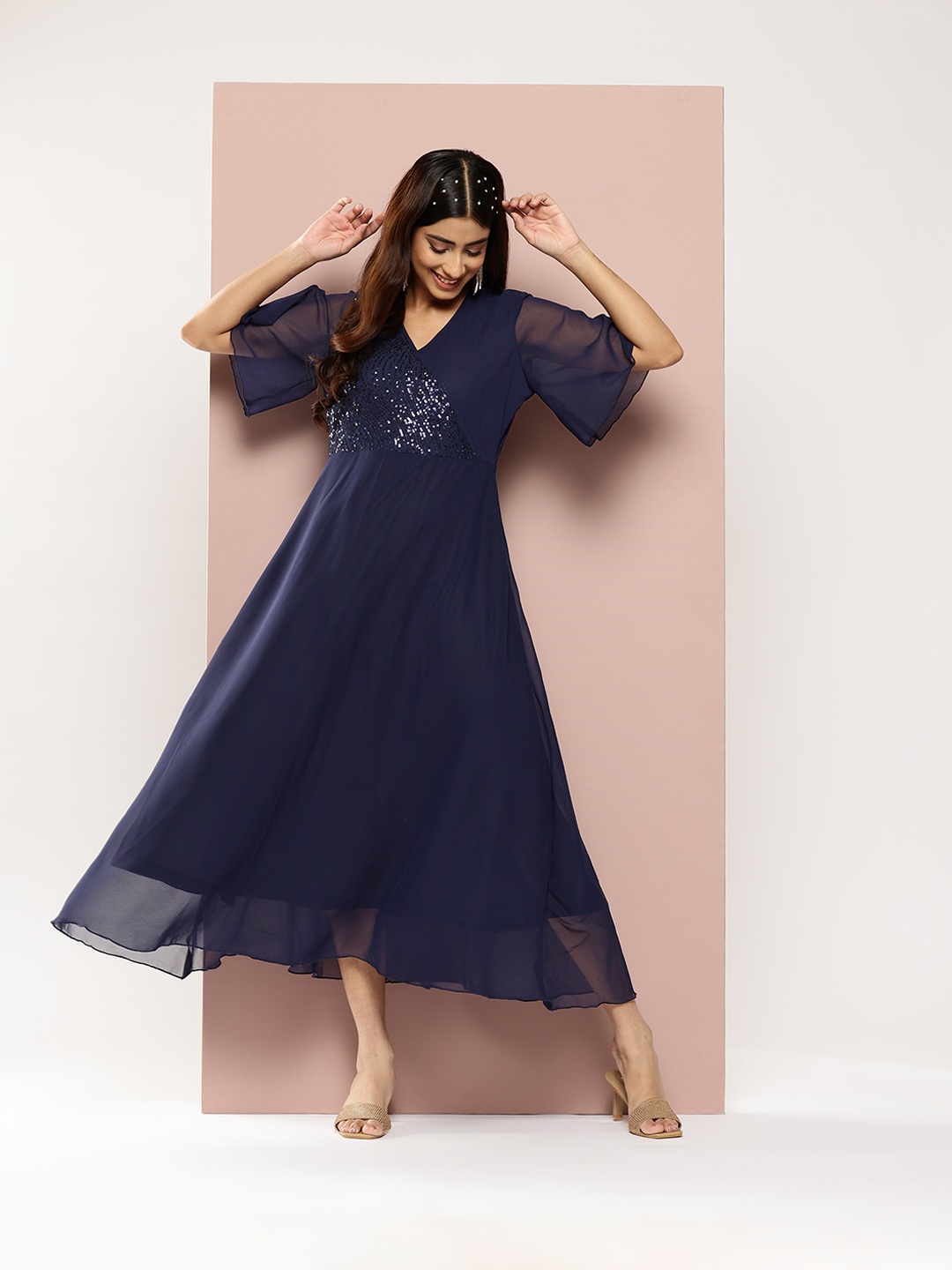 

Qurvii Flared Sleeves Sequinned Georgette A-Line Midi Dress, Navy blue