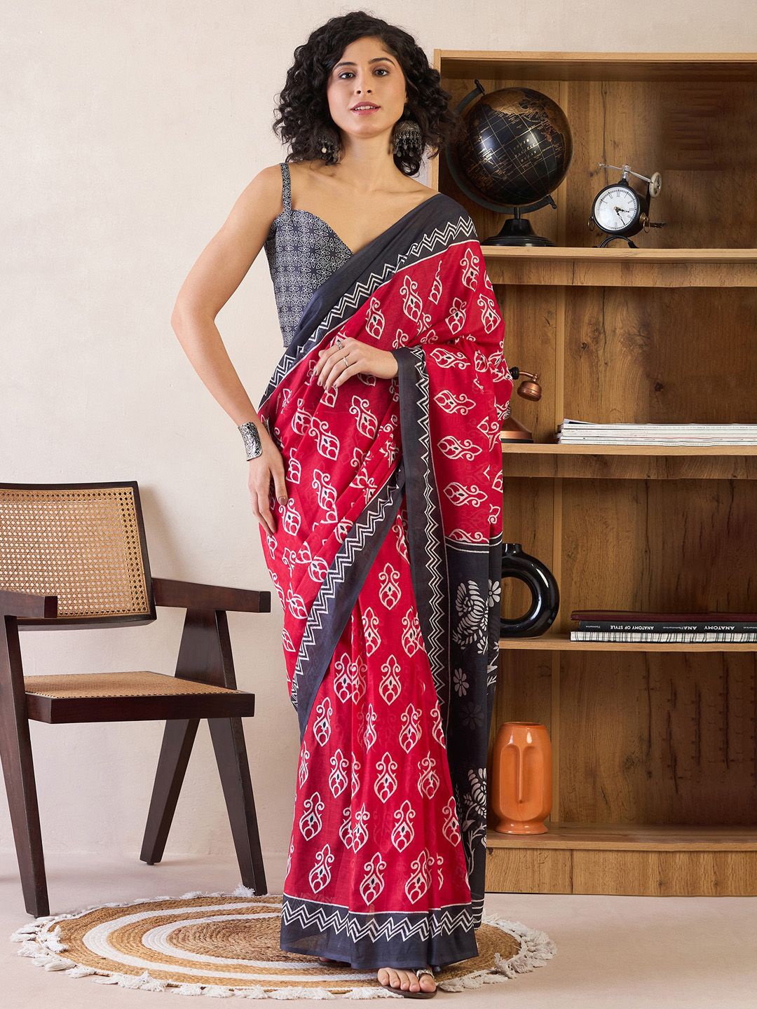 

Saree mall Floral Poly Cotton Bagh Ready To Wear Saree, Red