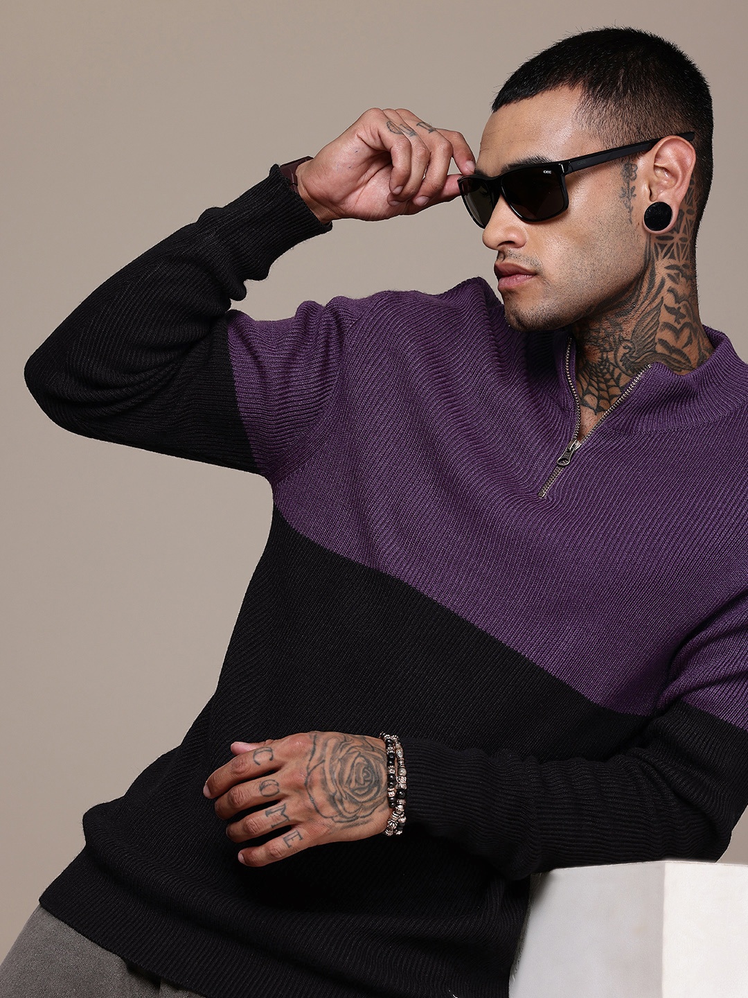 

WROGN Mock Collar Colourblocked Pullover Sweater, Purple