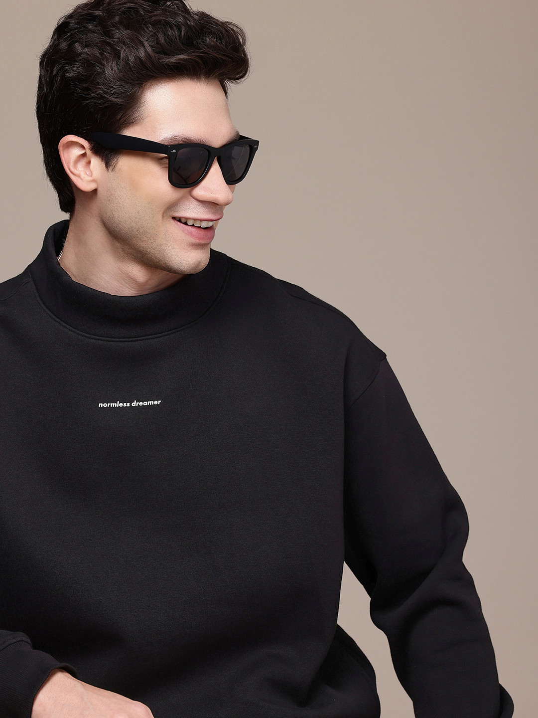 

WROGN Round Neck Long Sleeves Sweatshirt, Black