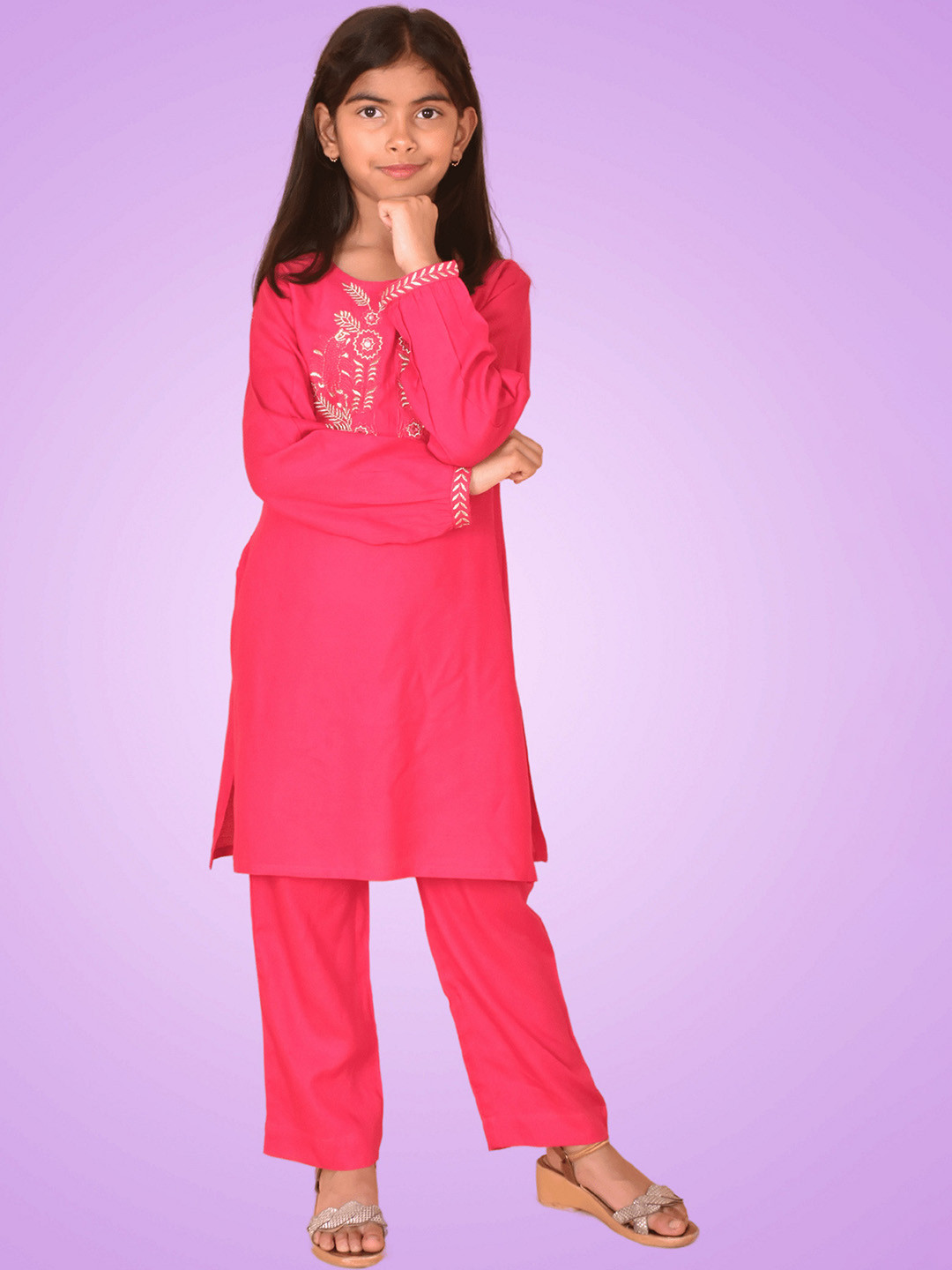 

misbis Girls Floral Yoke Design Regular Thread Work Kurta with Trousers, Pink