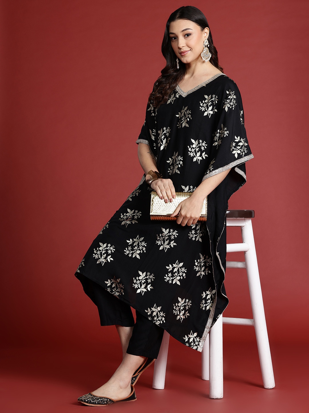 

Anouk Printed Kaftan Kurta With Trousers, Black