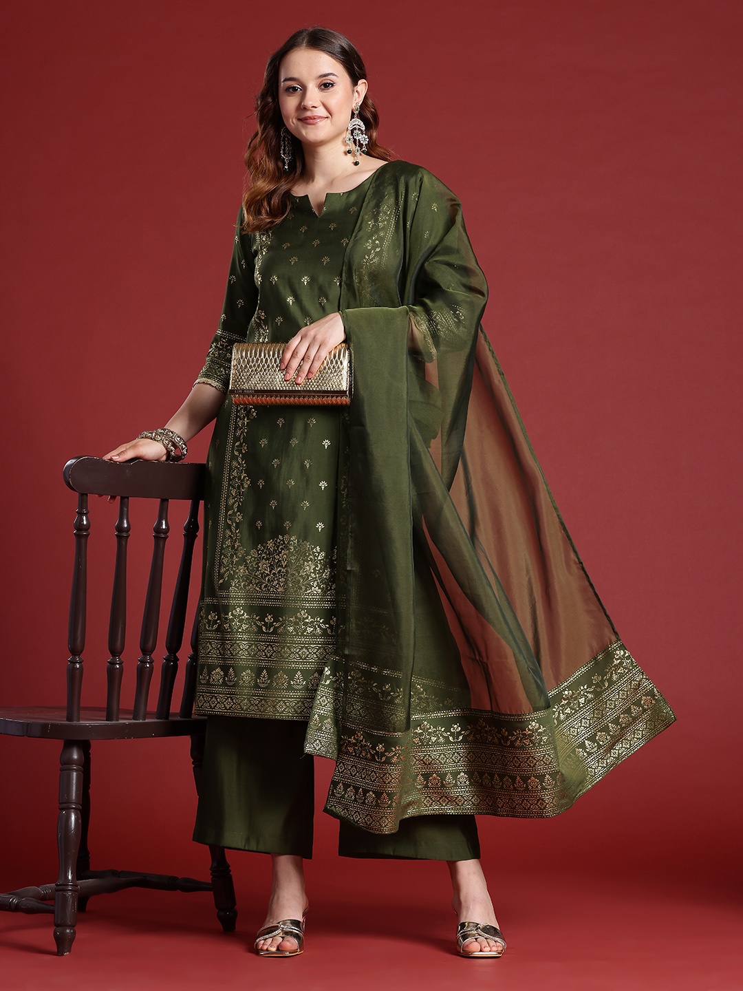 

Anouk Ethnic Motifs Print Zardozi Kurta Set, Green