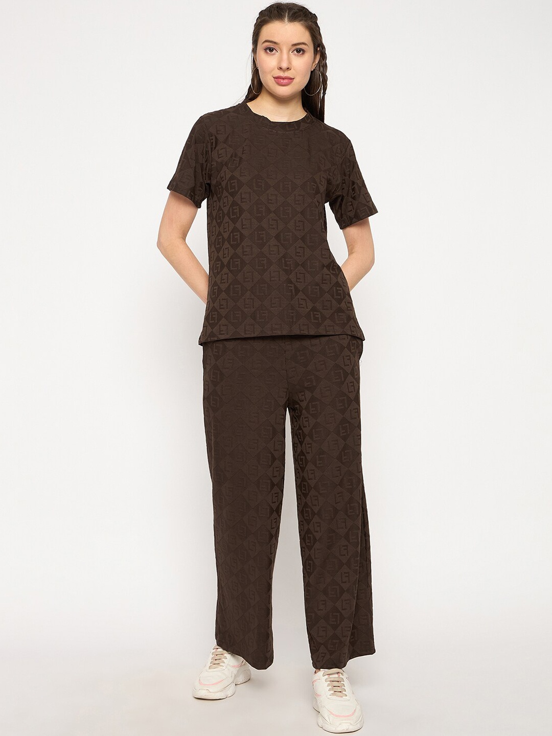 

Camey Women Ribbed T-shirt & Trousers, Brown