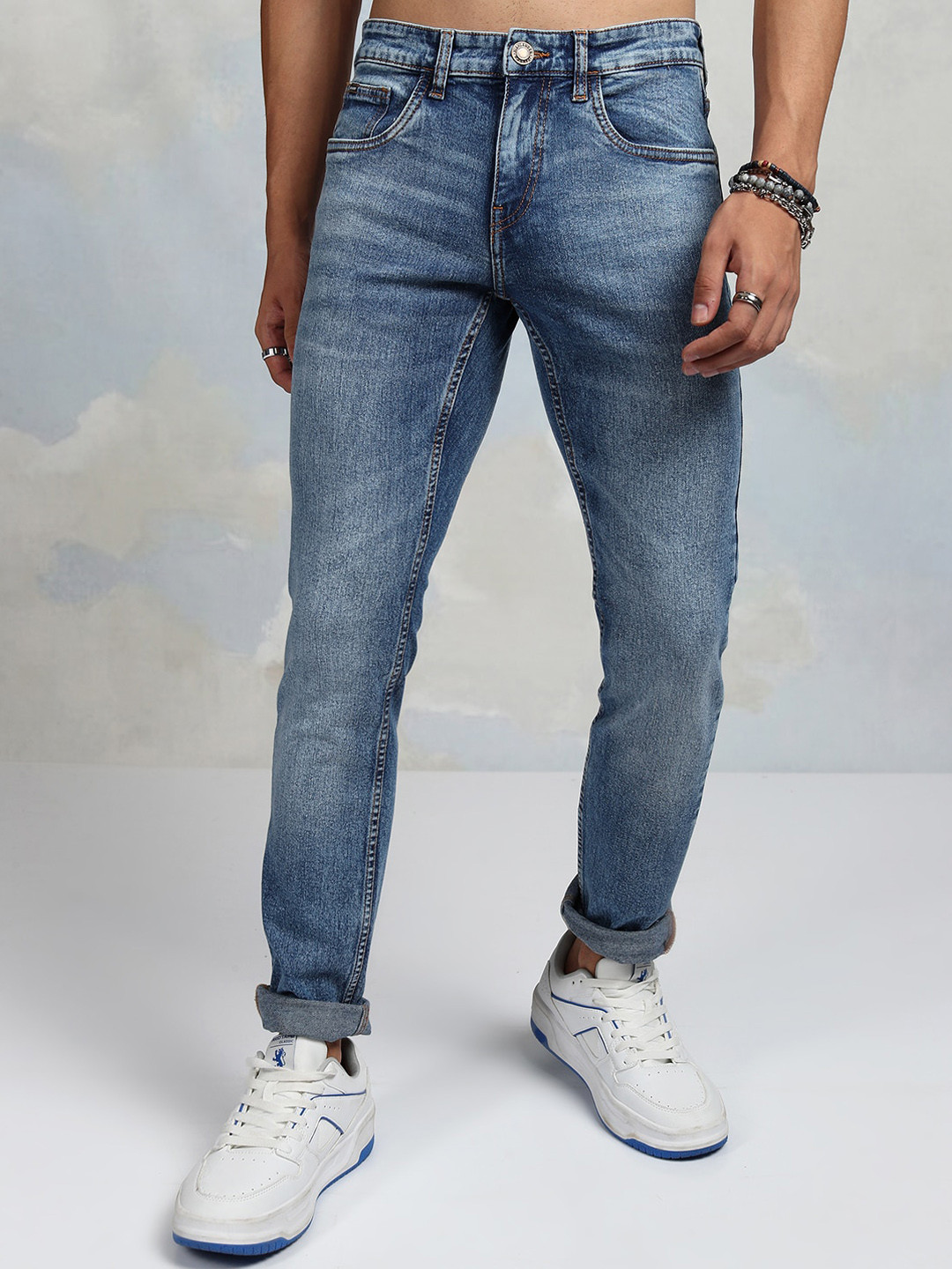

HIGHLANDER Men Clean Look Slim Fit Light Fade Stretchable Jeans, Blue