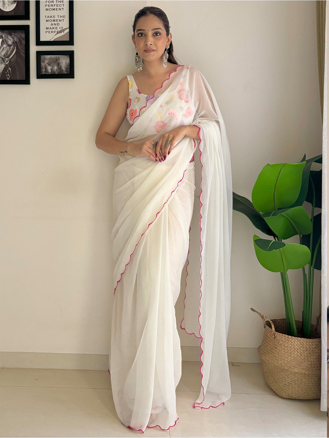 

Anouk Pure Georgette Saree With Blouse Piece, Off white