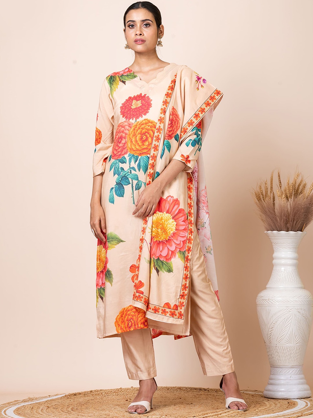 

SARSO Floral Printed V-Neck Regular Straight Kurta With Trousers & Dupatta, Beige