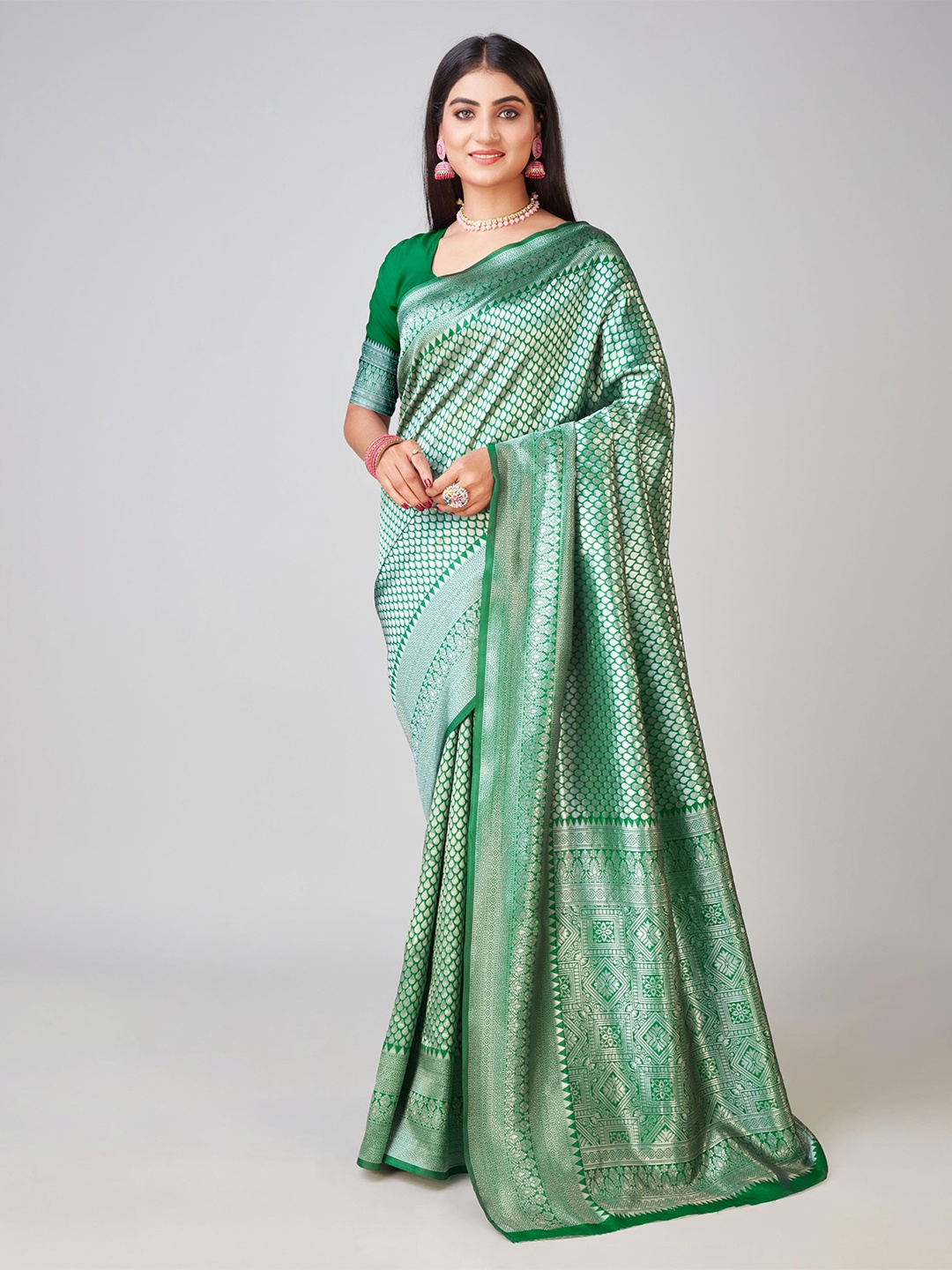 

AADVIKA Woven Design Zari Art Silk Banarasi Saree, Green