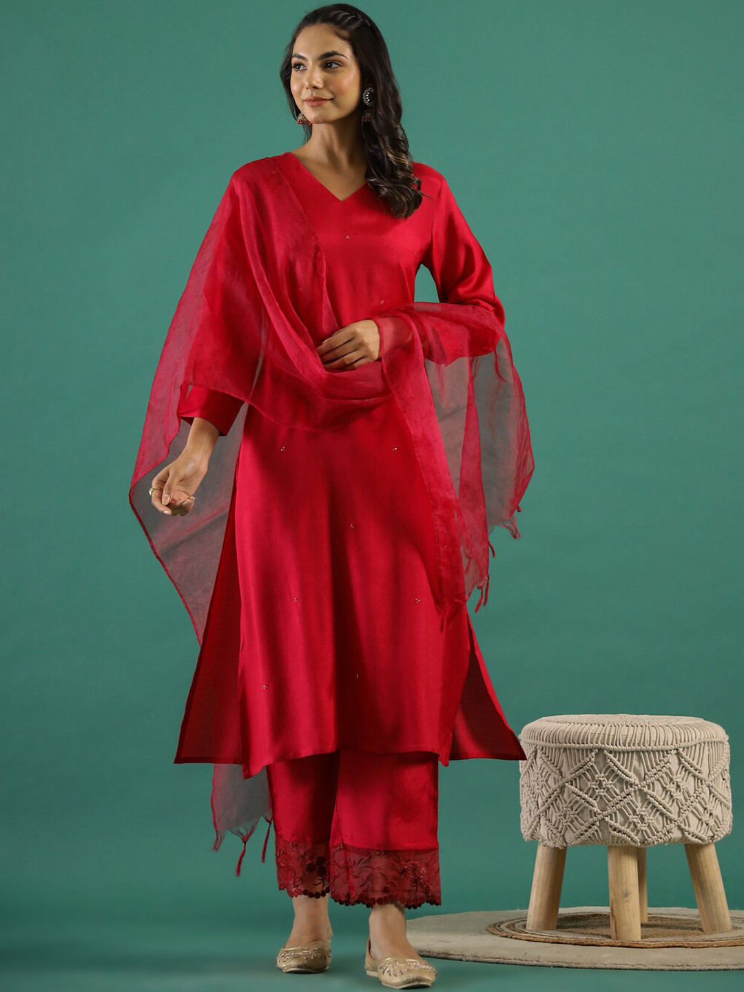 

RangDeep V-Neck Sequinned Straight Kurta with Trousers, Fuchsia