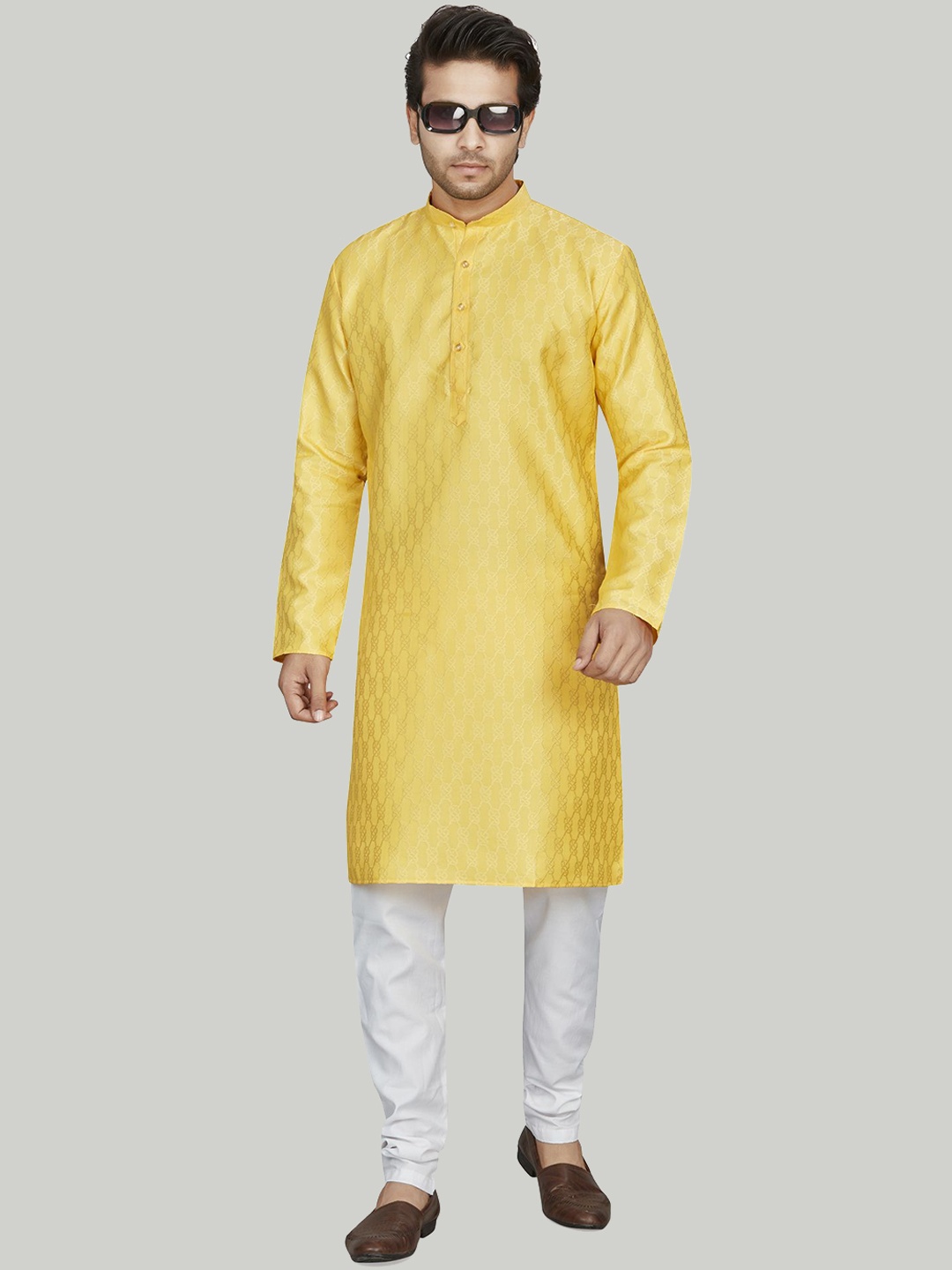 

Authentics Mandarin Collar Geometric Printed Regular Silk Straight Kurta, Yellow