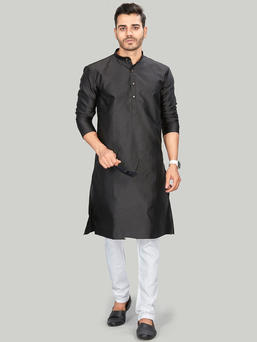 

Authentics Geometric Woven Design Jacquard Mandarin Collar Straight Kurta, Black