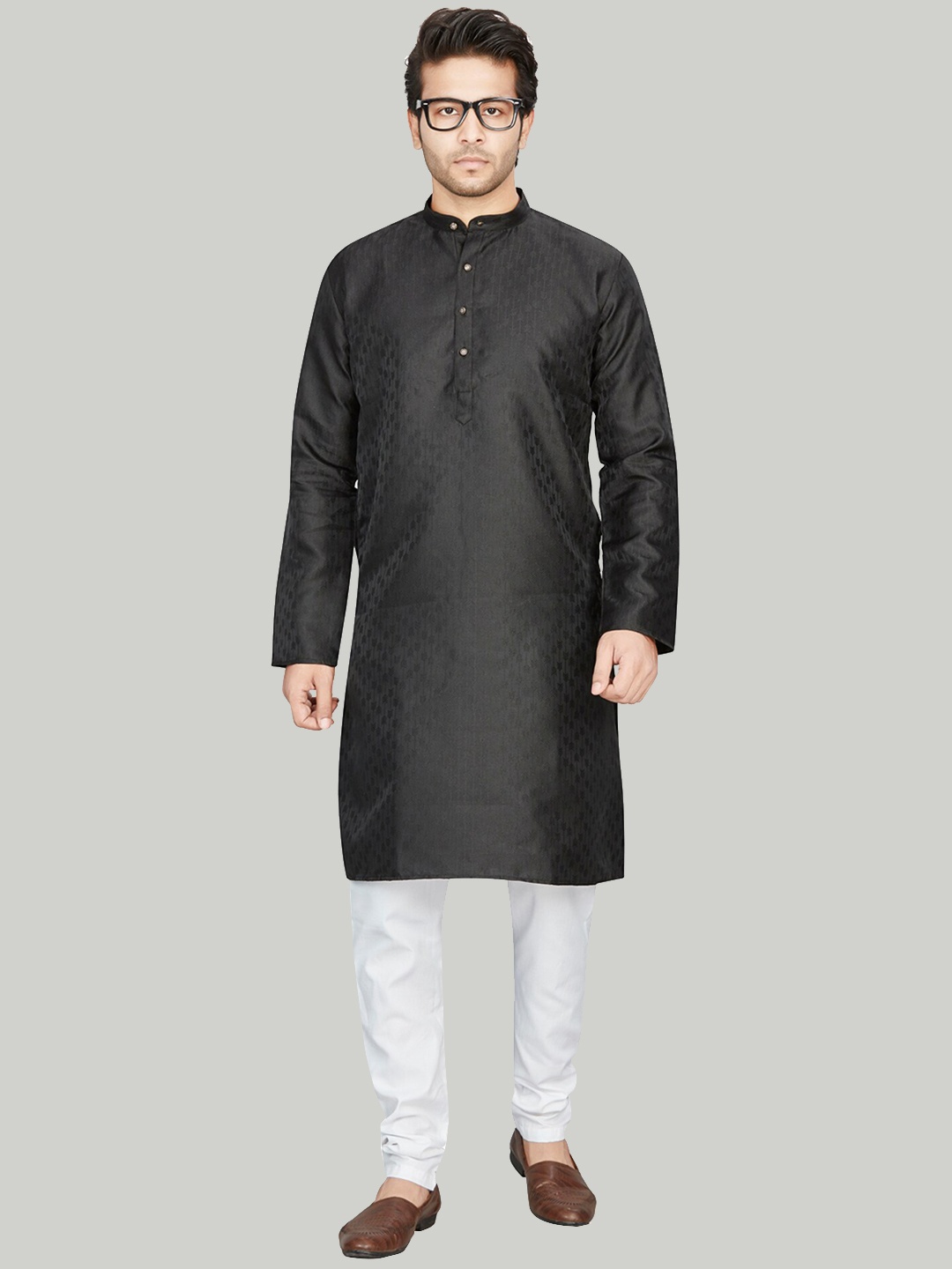 

Authentics Abstract Printed Mandarin Collar Pathani Silk Kurta, Black