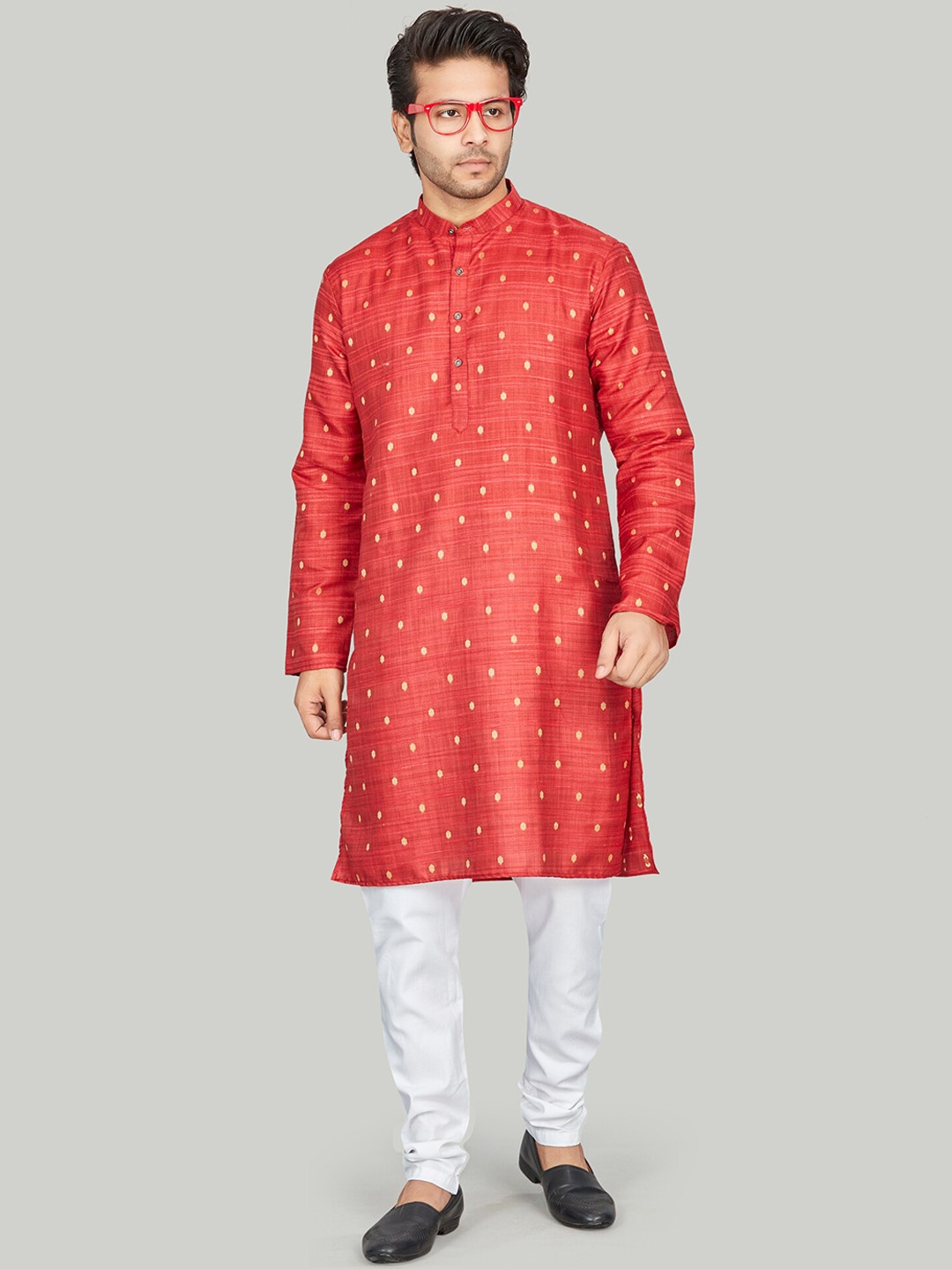 

Authentics Geometric Woven Design Mandarin Collar Panelled Straight Cotton Kurta, Maroon