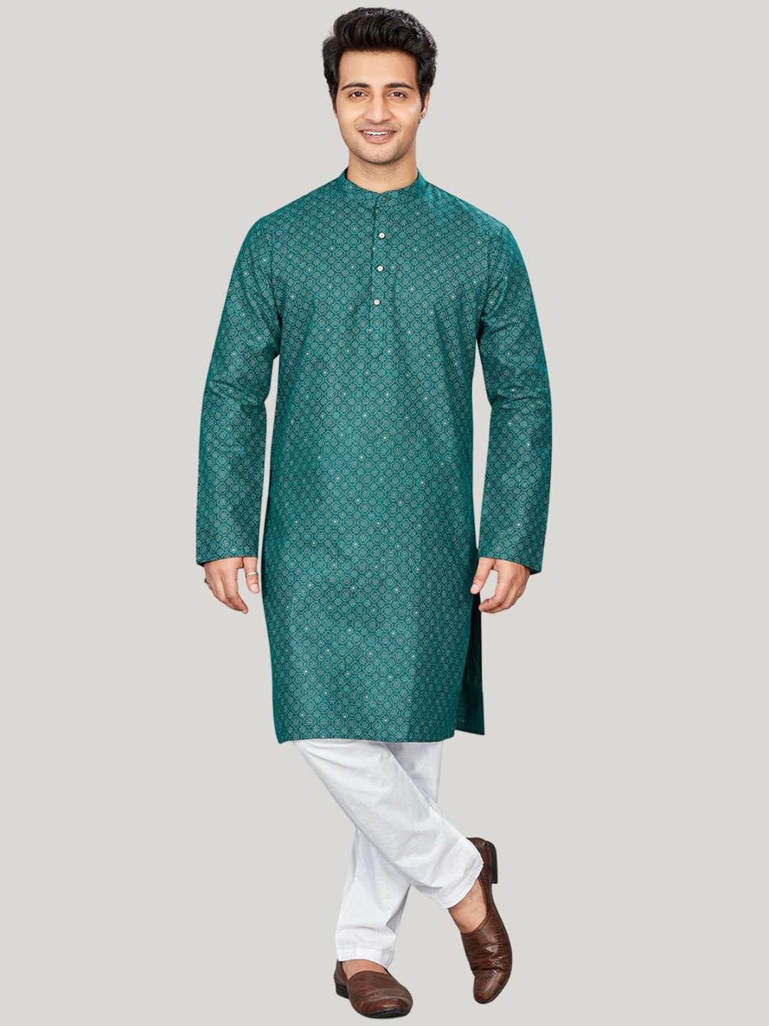 

Authentics Geometric Woven Design Mandarin Collar Regular Straight Kurta, Green