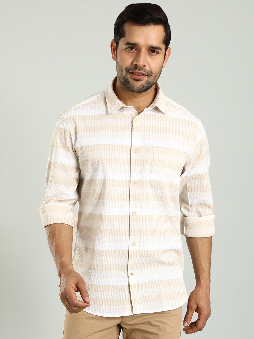 

Indian Terrain Classic Horizontal Stripes Cutaway Collar Slim Fit Cotton Casual Shirt, White