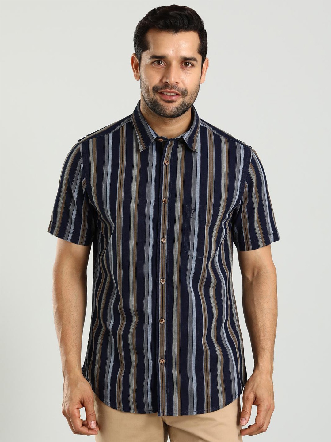 

Indian Terrain Striped Spread Collar Short Sleeves Cotton Casual Shirt, Brown