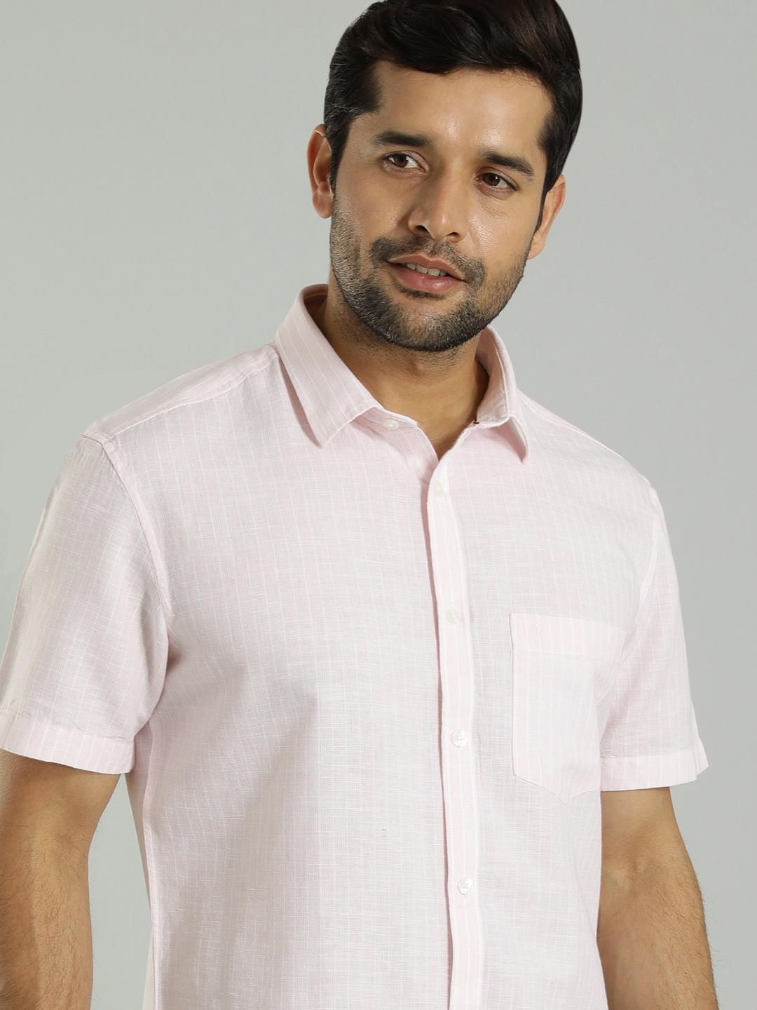 

Indian Terrain India Slim Checked Cutaway Collar Slim Fit Cotton Casual Shirt, Pink