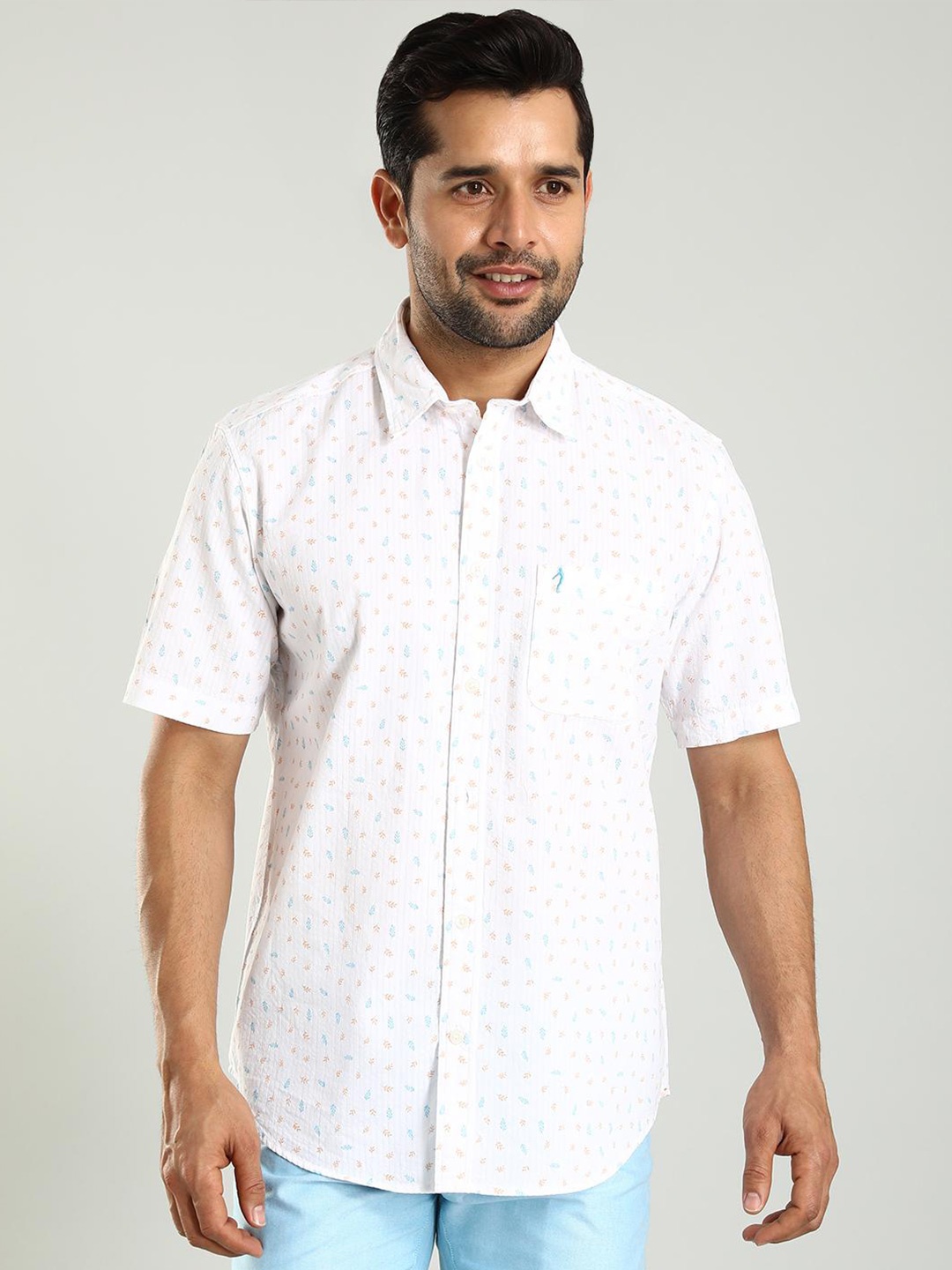 

Indian Terrain Men Classic Slim Fit Floral Opaque Printed Casual Shirt, White