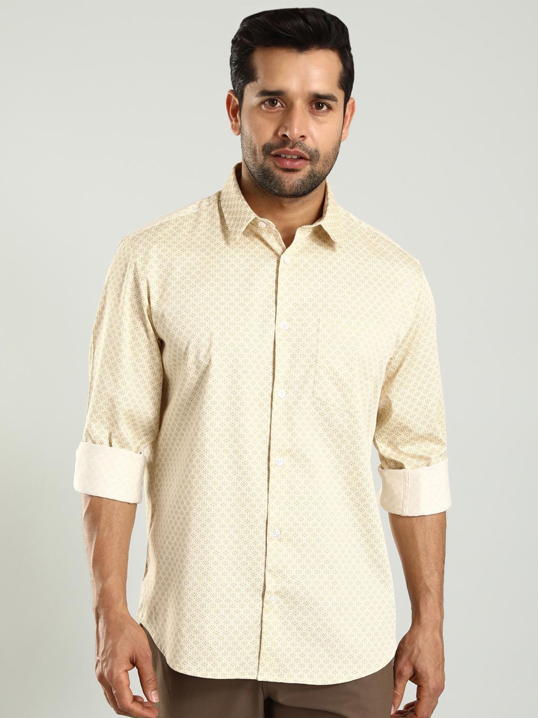 

Indian Terrain Classic Slim Fit Geometric Printed Casual Shirt, Yellow