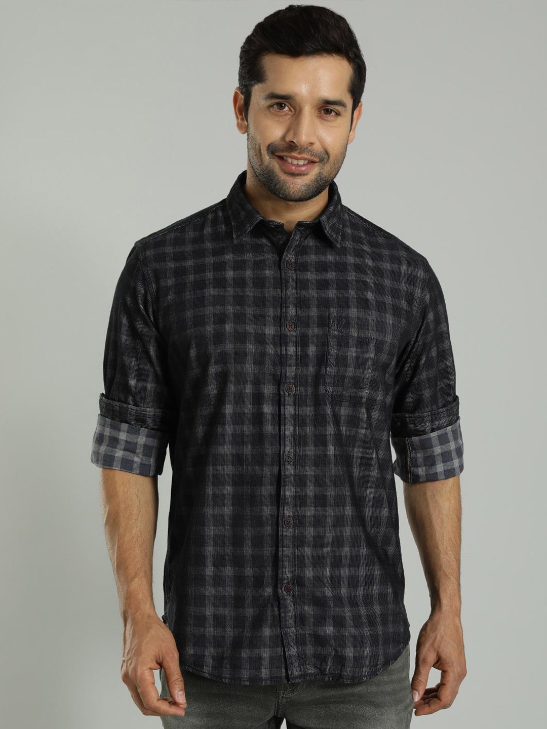 

Indian Terrain Slim Fit Checked Cotton Casual Shirt, Black