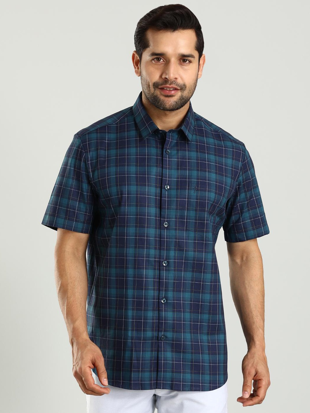 

Indian Terrain Classic Slim Fit Tartan Checks Pure Cotton Casual Shirt, Blue