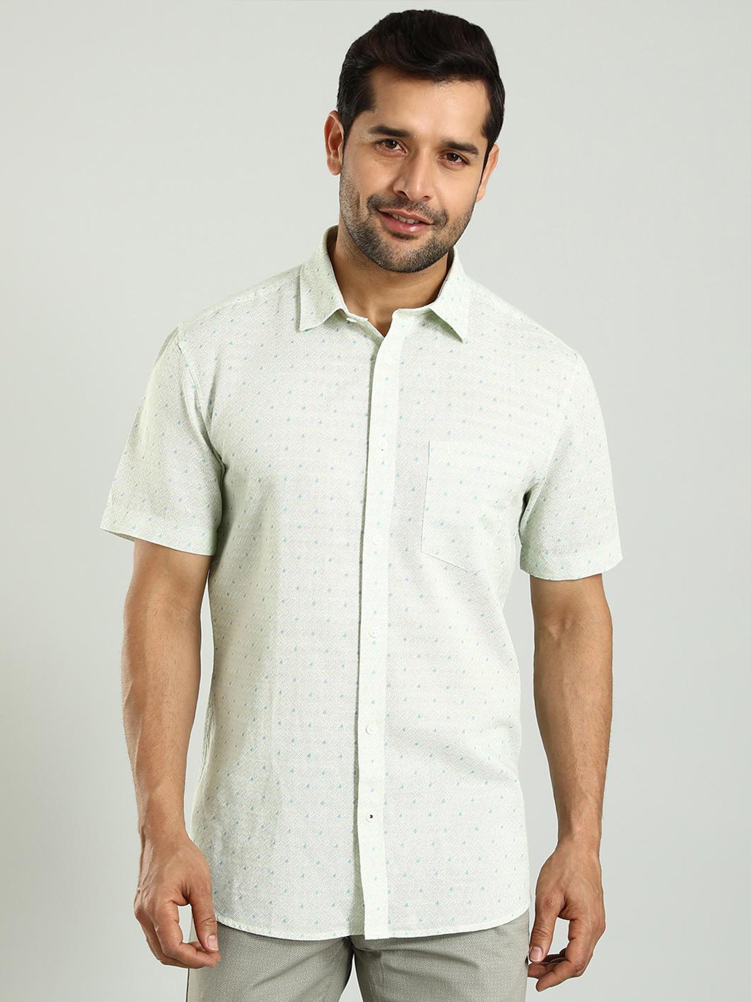

Indian Terrain Classic Slim Fit Printed Cotton Casual Shirt, Green