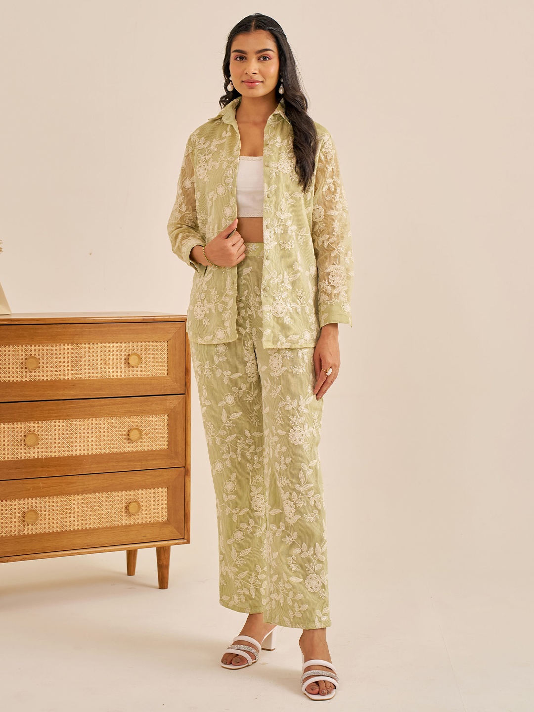 

Alaya By Stage3 Relaxed Floral Printed Spread Collar Curved Cotton Casual Shirt, Green