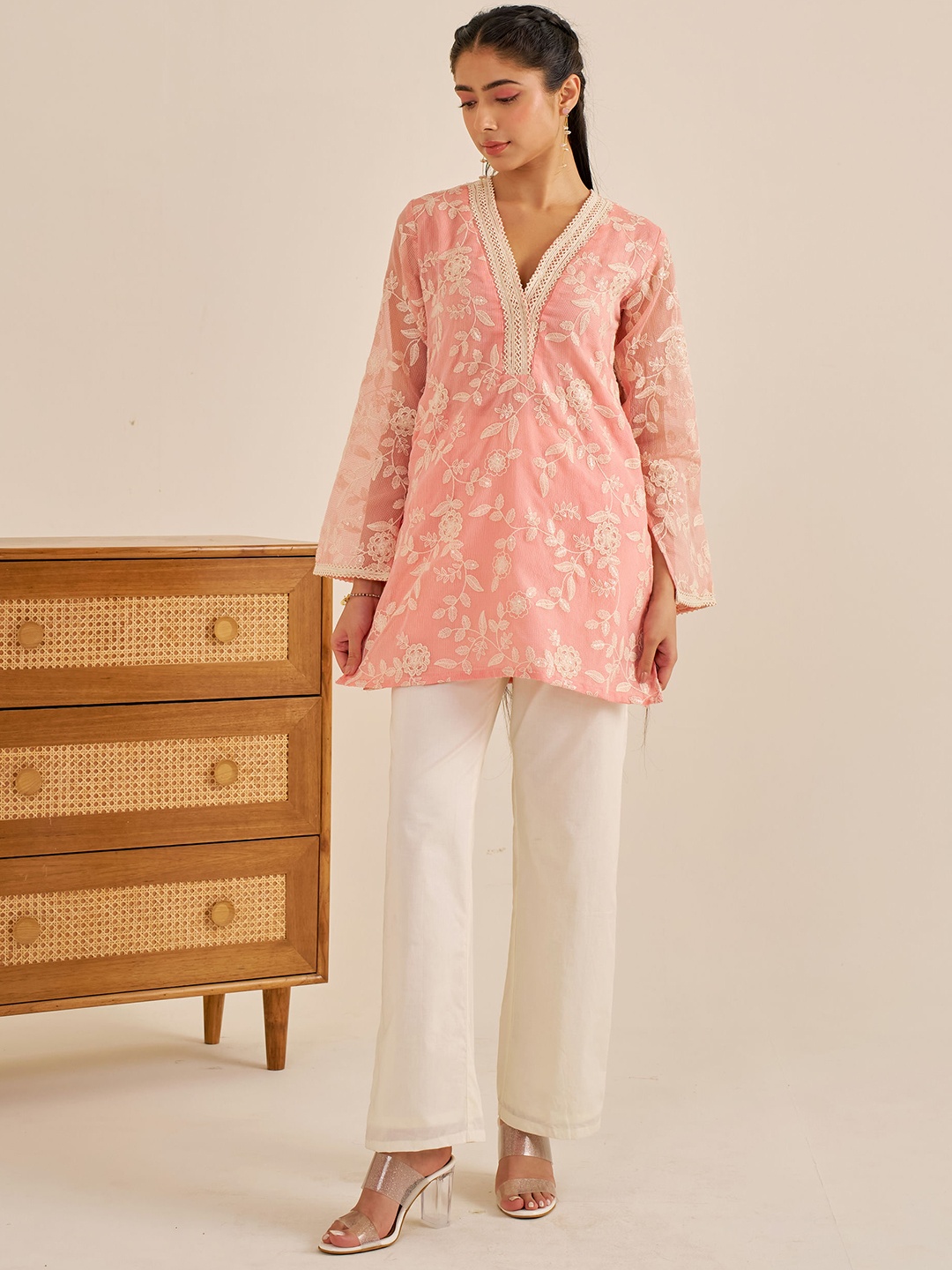 

Alaya By Stage3 Ethnic Motifs Embroidered Thread Work Pure Cotton Straight Kurti & Trouser, Pink