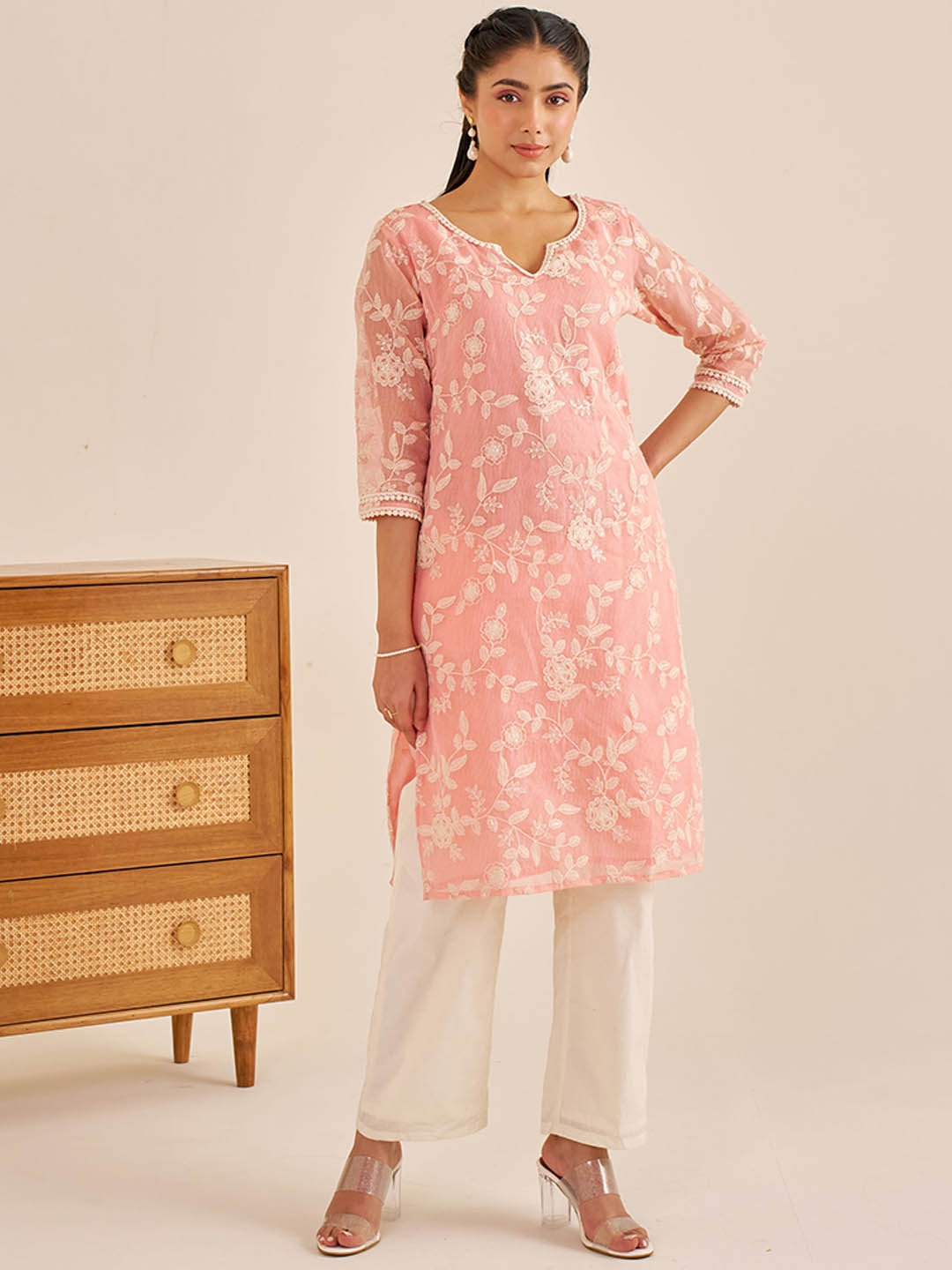 

Alaya By Stage3 Floral Embroidered Gotta Patti Cotton Straight Kurta, Pink