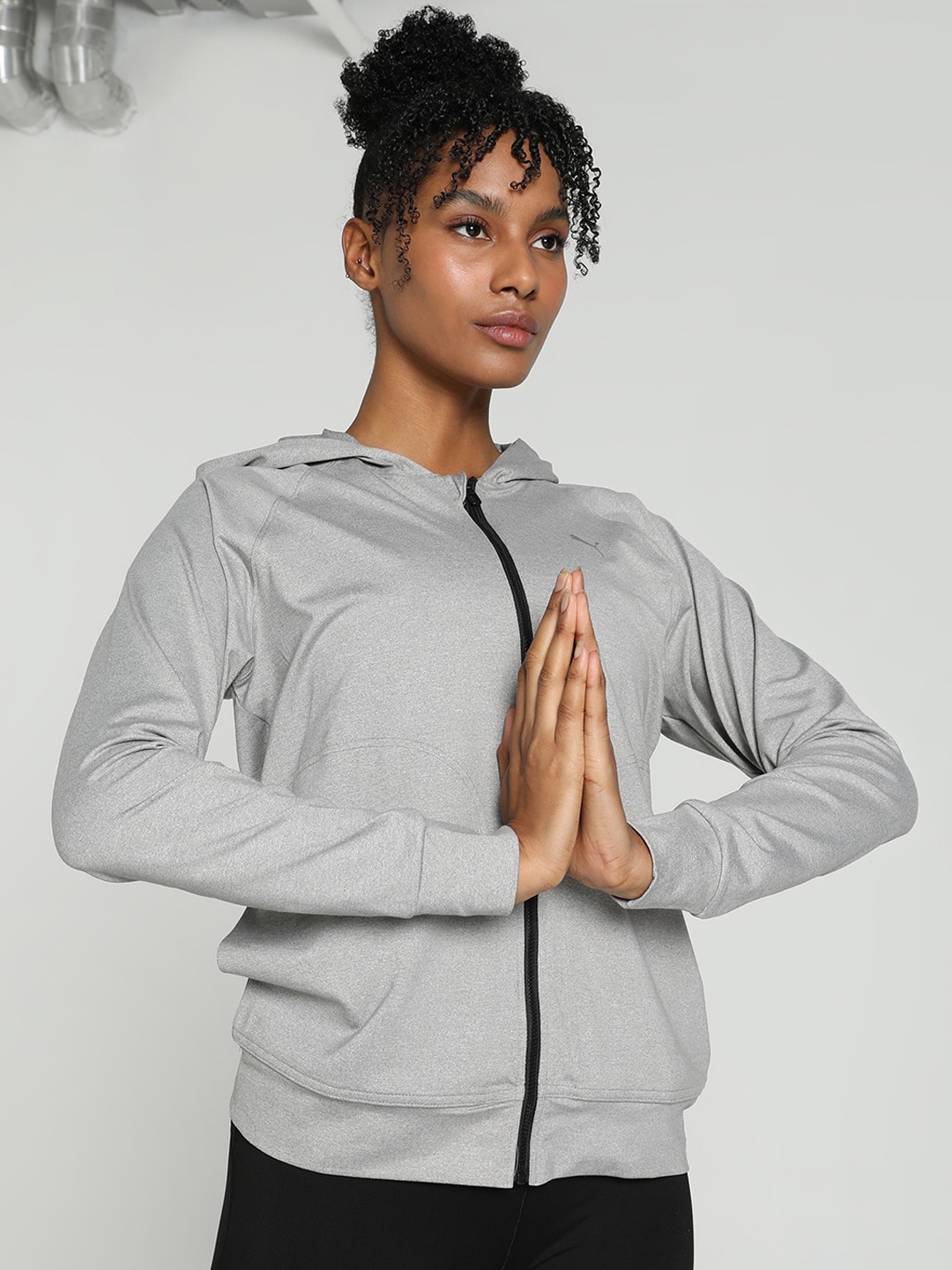 

Puma Women Studio Foundation Slim Fit Training Jacket, Grey