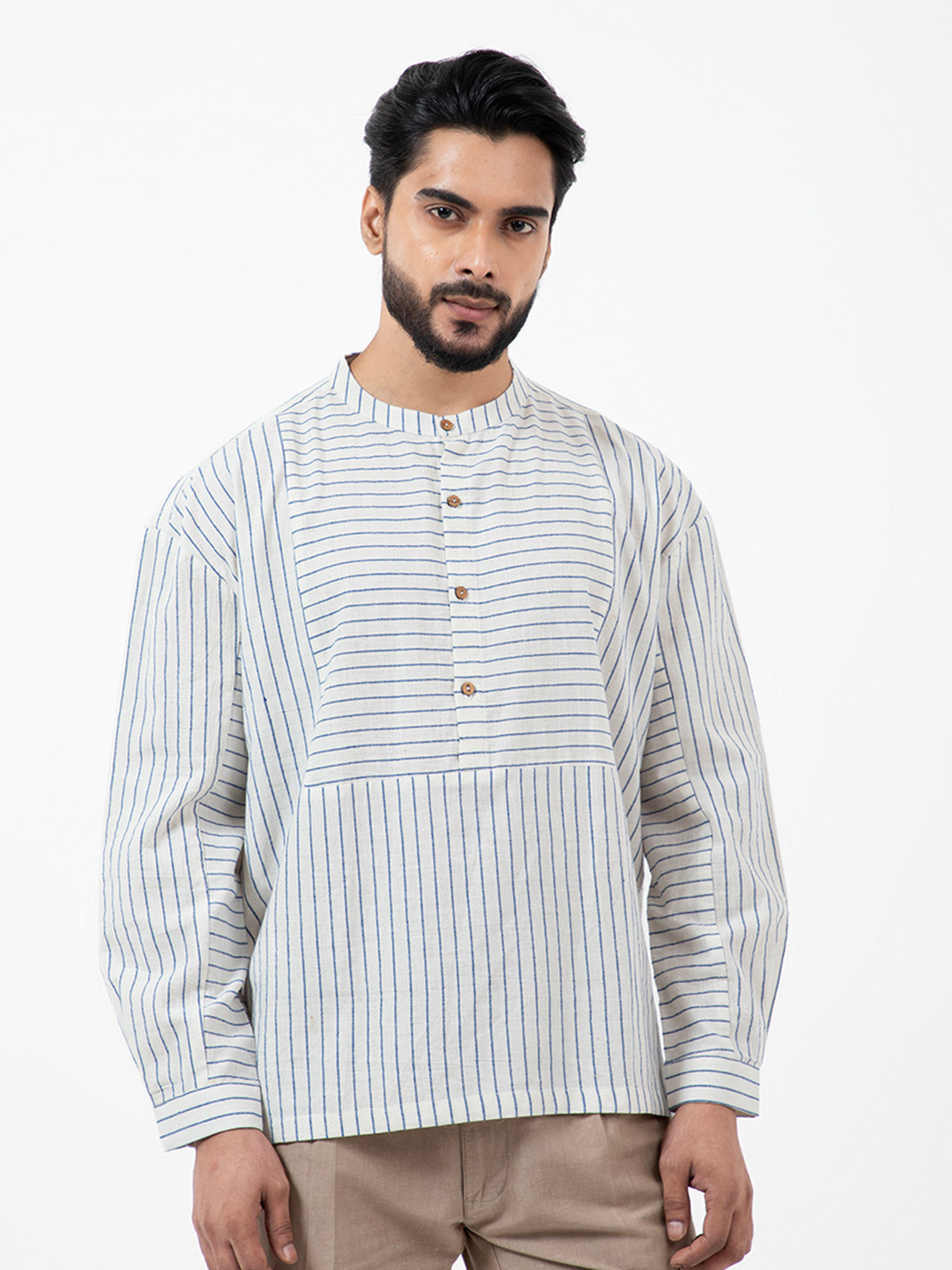 

Inkriti Bengal men Blue stripes Tote Shirt, White