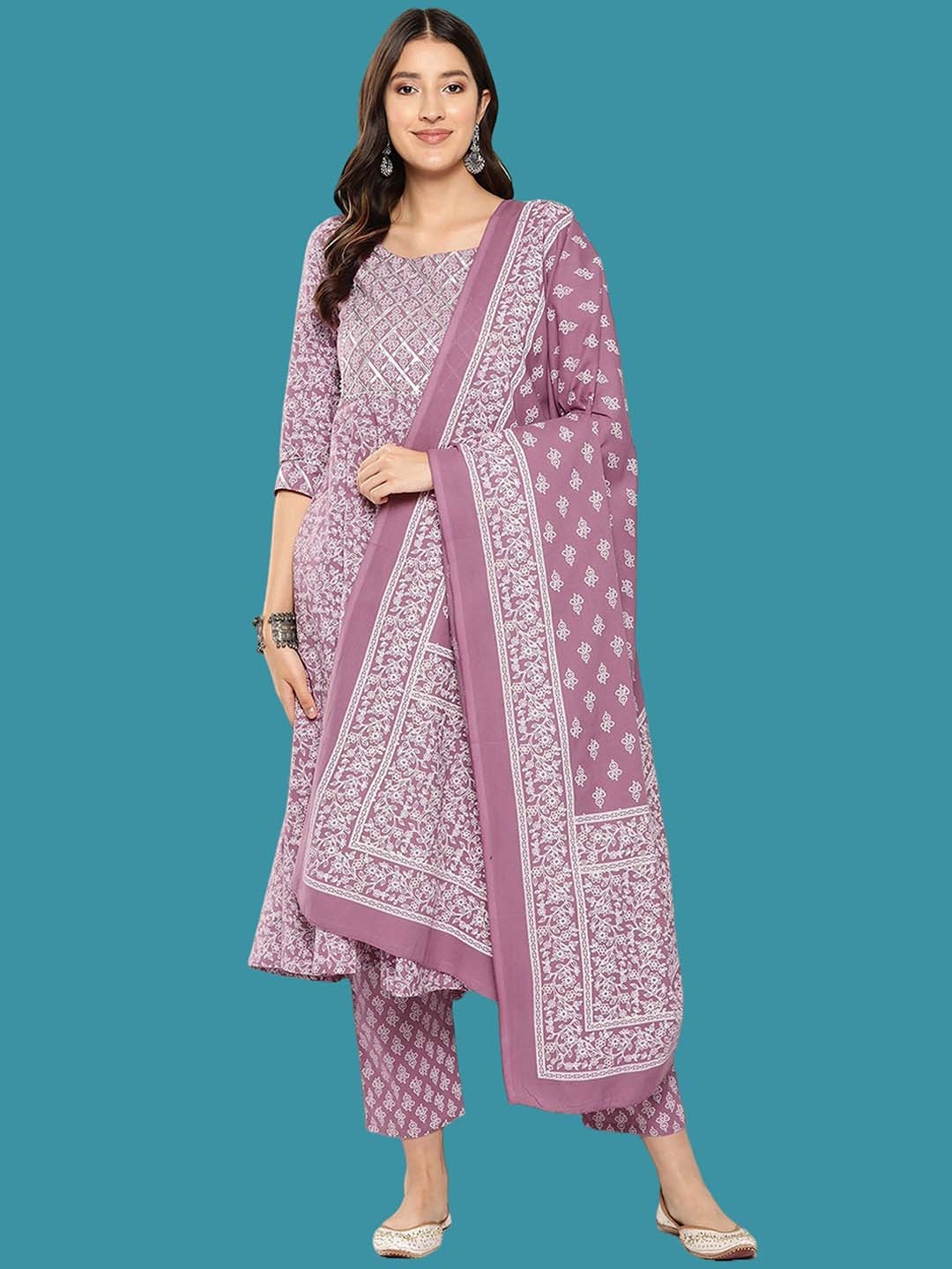 

MAGMINA Floral Printed Gotta Patti Anarkali Kurta With Trousers & Dupatta, Purple