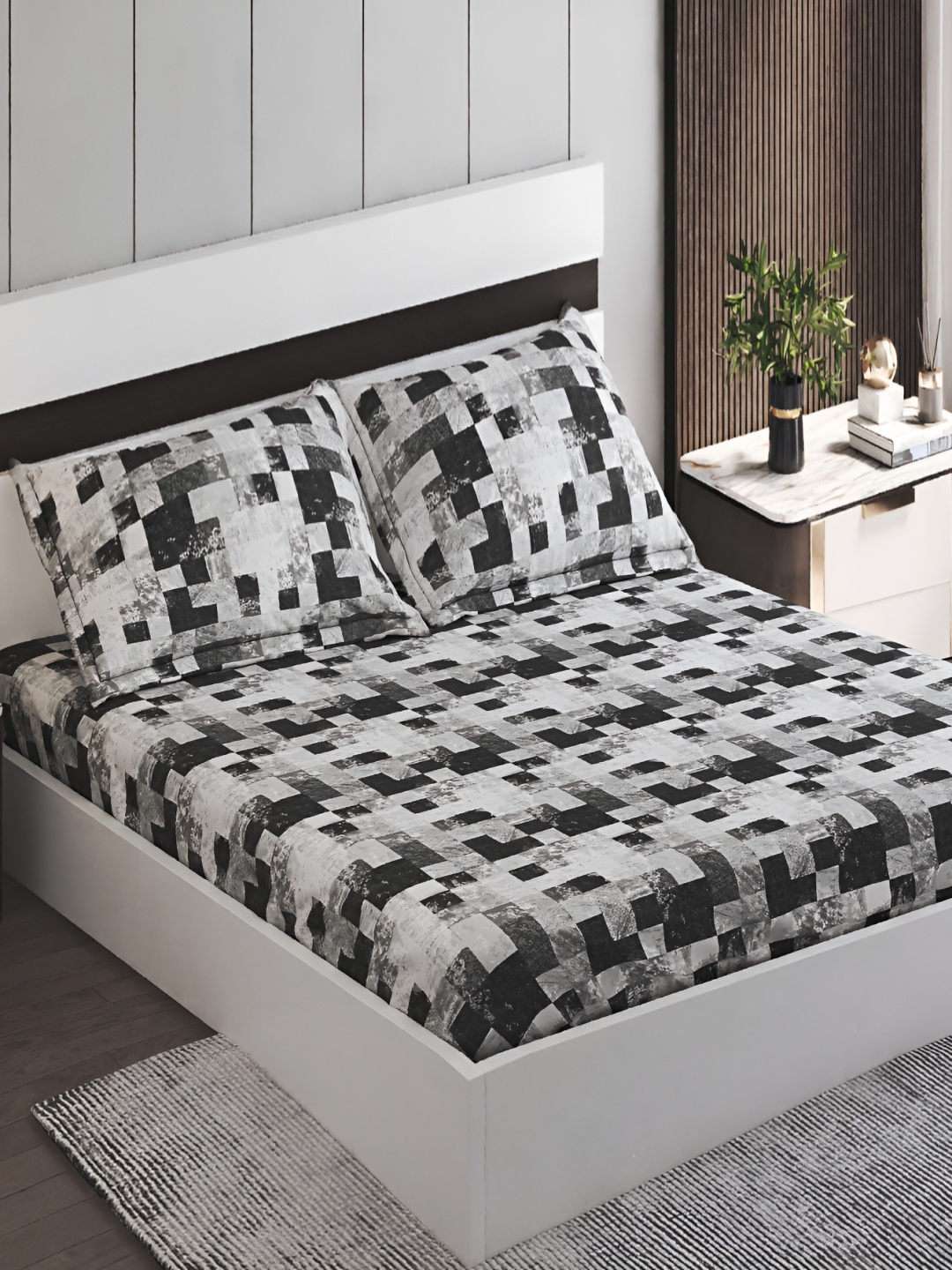 

Home Centre Grey & Black Geometric 144 TC Cotton Queen Bedsheet with 2 Pillow Covers