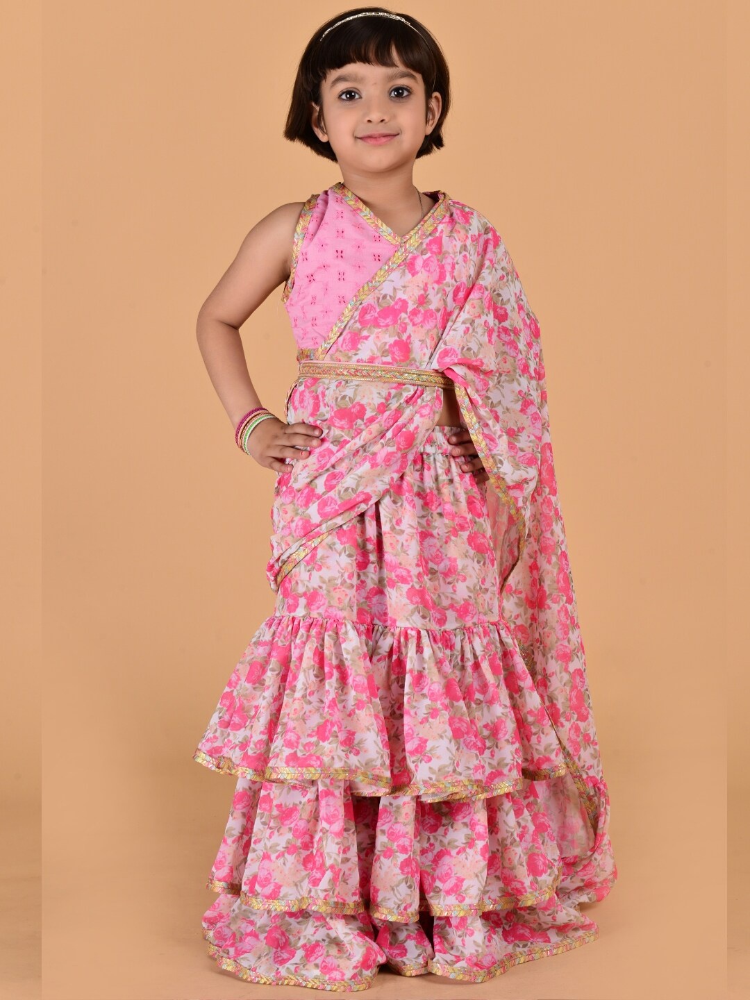

Cutiediva Floral Schiffli Pure Georgette Ready to Wear Saree, Pink