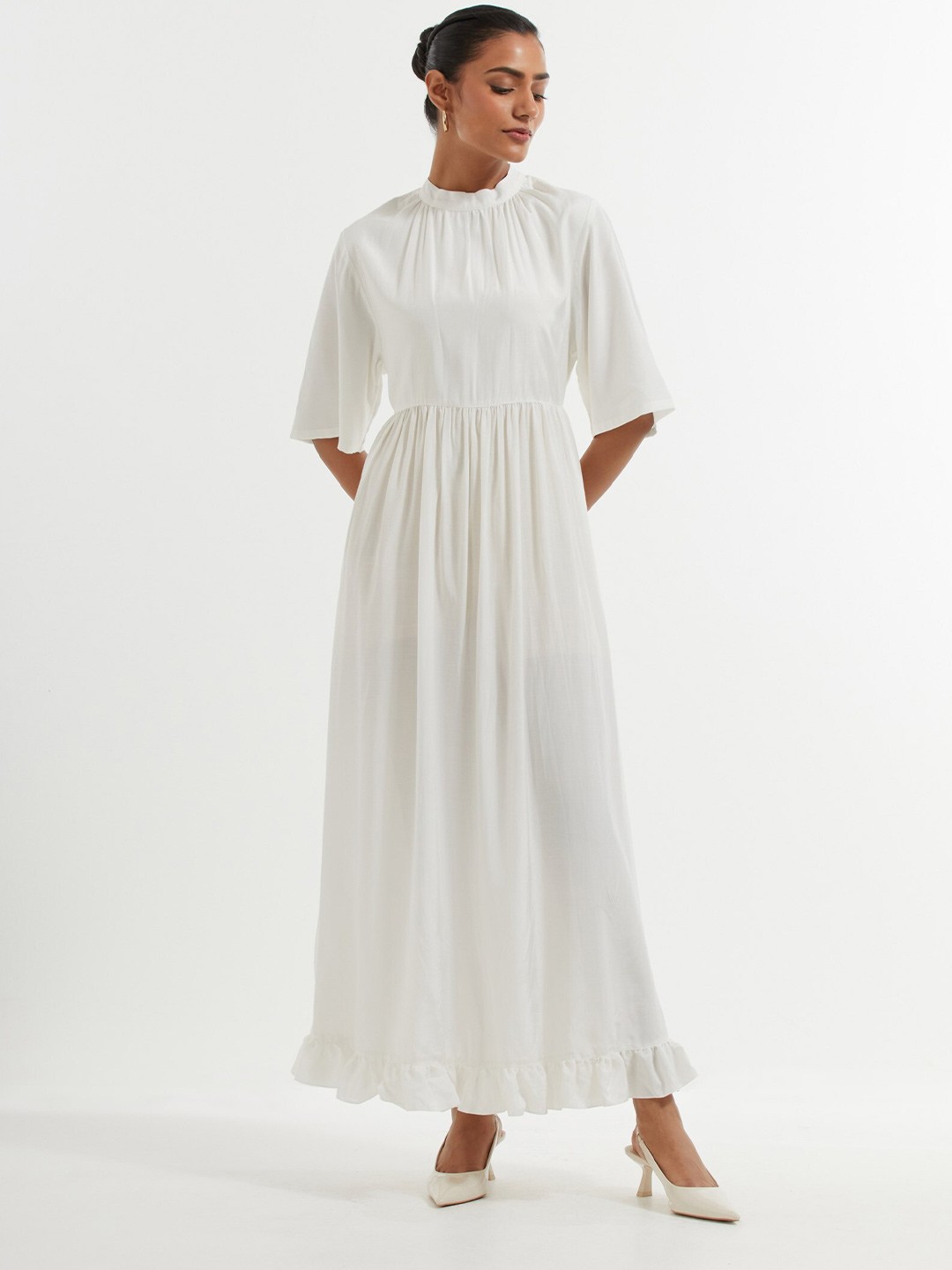 

THE INDIAN CAUSE High Neck Maxi Dress, White