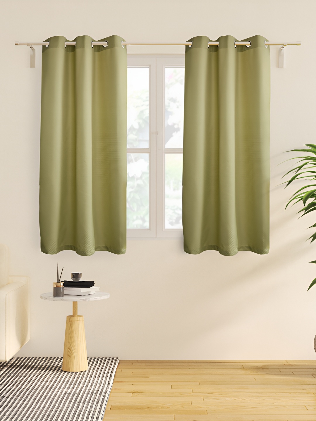 

Home Centre Green 2 Pieces Room Darkening Window Curtain