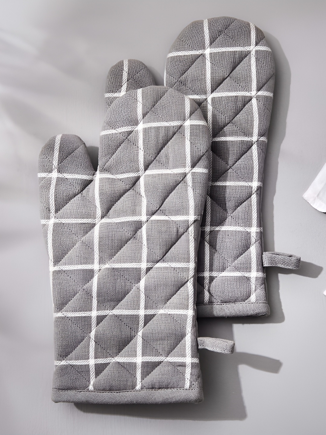 

Home Centre Chefs Special Set of 2 Cotton Oven Mittens, Grey