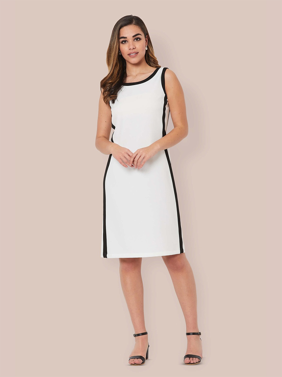 

SALT ATTIRE Round Neck Sheath Dress, White