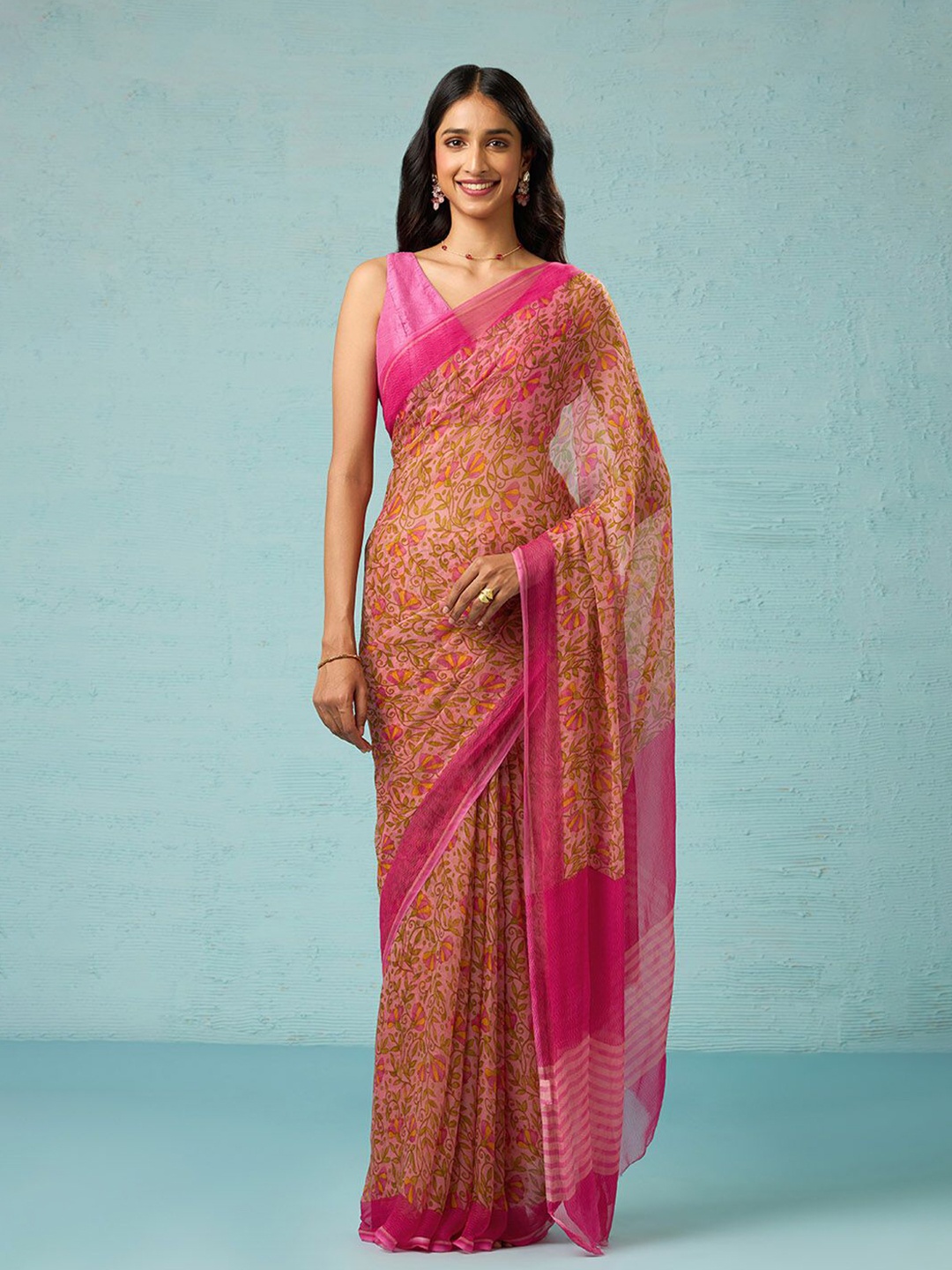 

Taneira Floral Printed Viscose Chiffon Saree, Pink