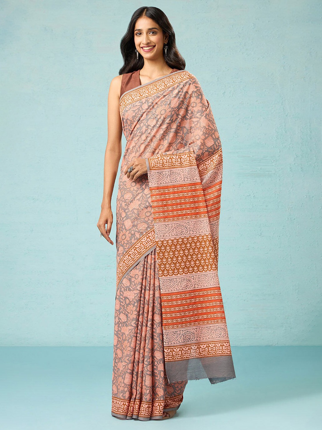 

Taneira Floral Saree, Grey
