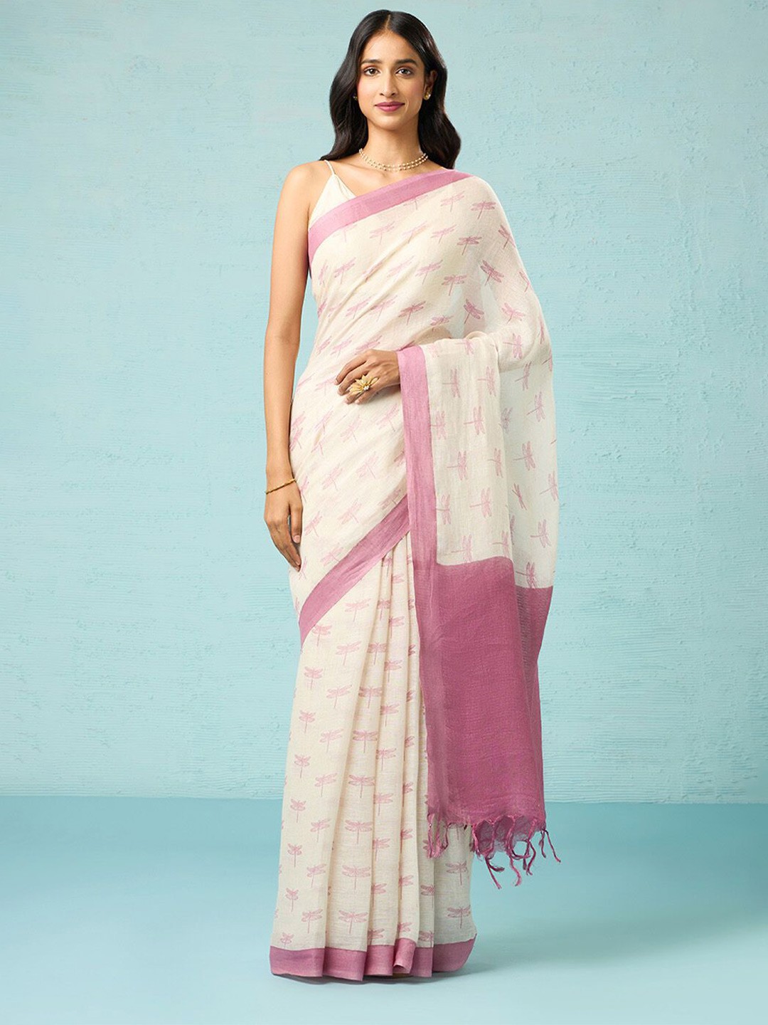 

Taneira Pure Linen Saree, Off white