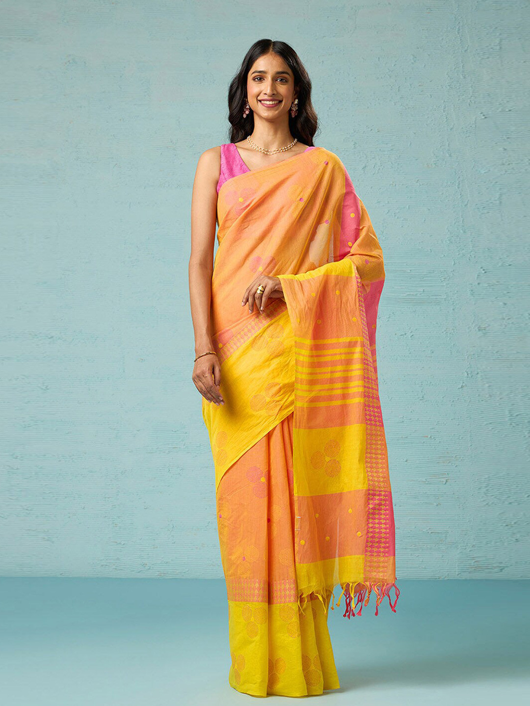 

Taneira Polka Dot Pure Cotton Saree, Yellow