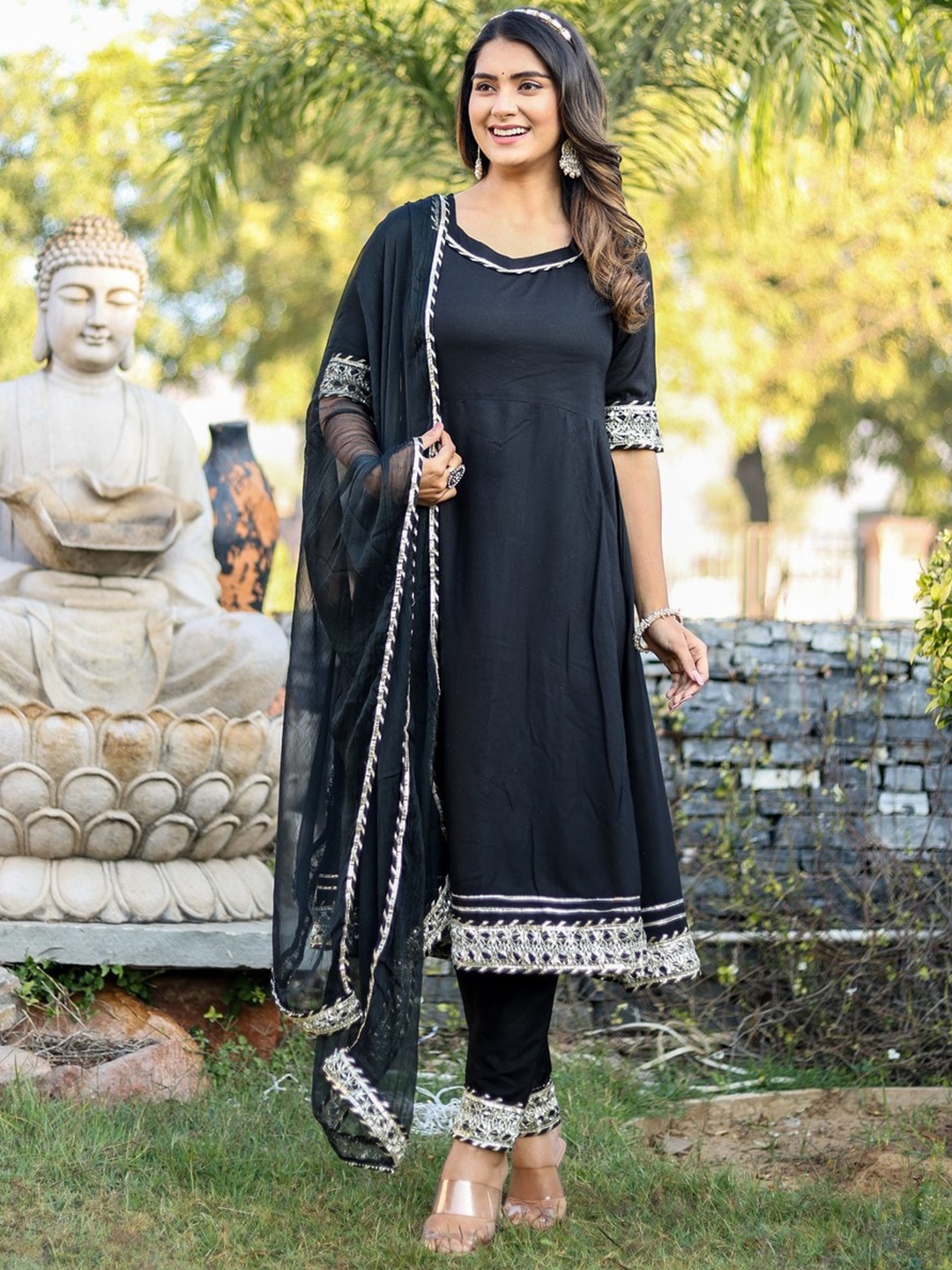 

HEBA Round Neck Three-Quarter Sleeves Kurta with Palazzos & With Dupatta, Black