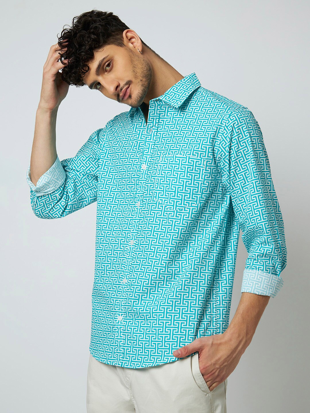 

MyDesignation Geometric Printed Spread Collar Casual Shirt, Turquoise blue