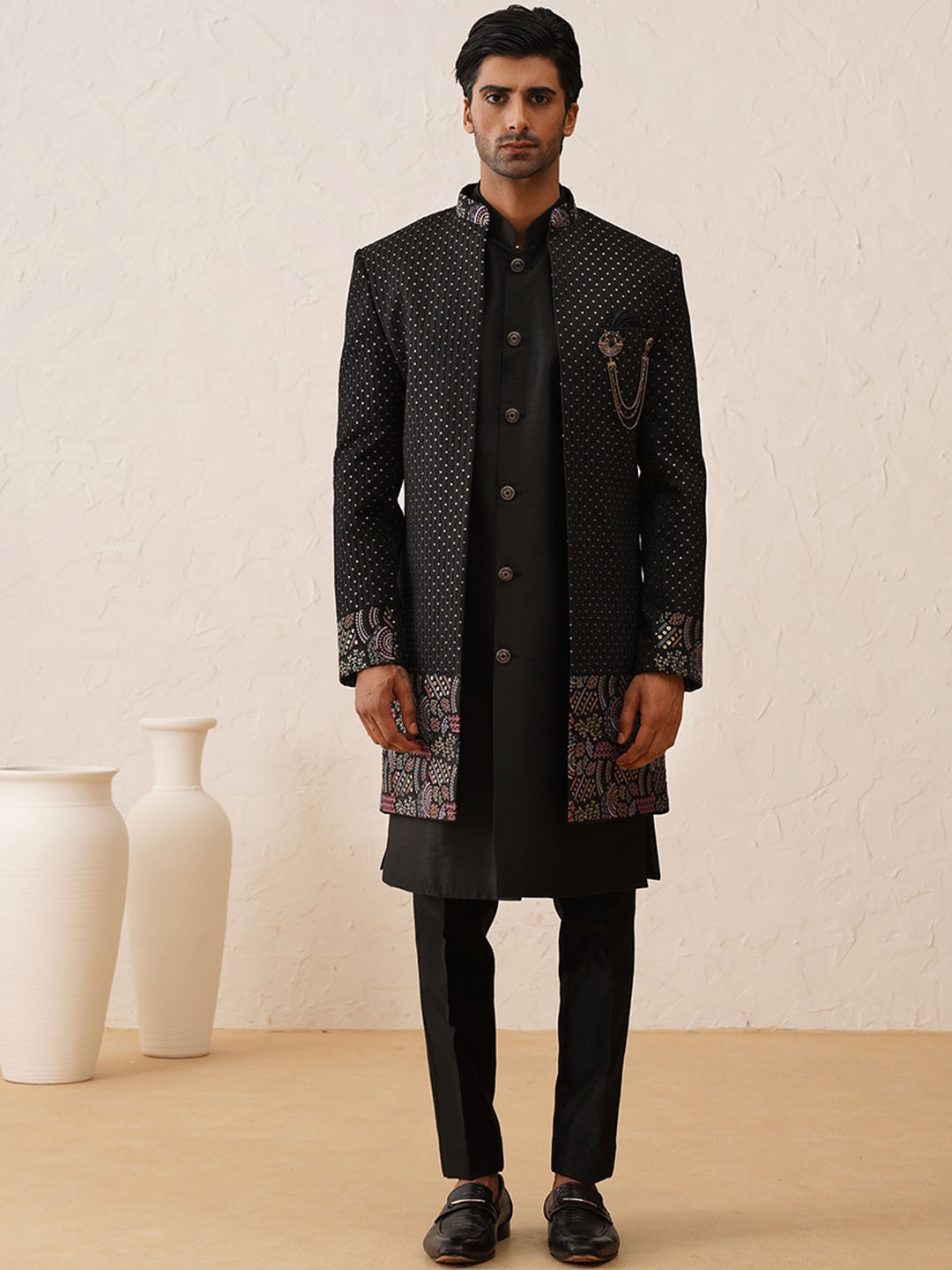 

Denis Parkar Men Embroidered Mandarin Collar Sherwani Set, Black